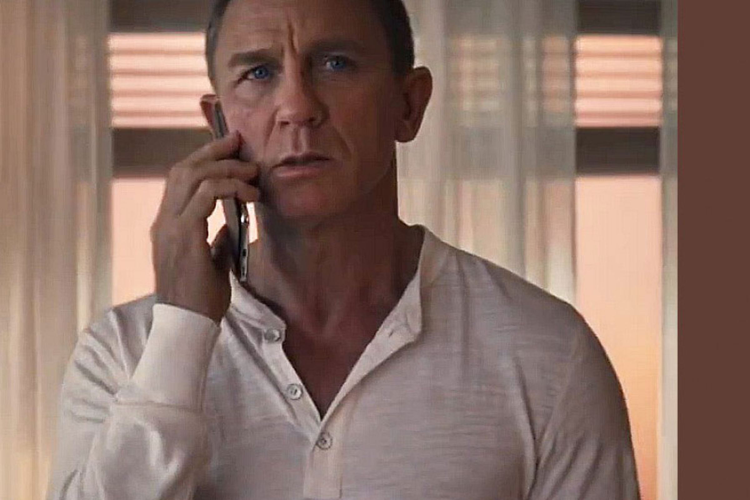 A promotional image featuring Daniel Craig using an HMD device.