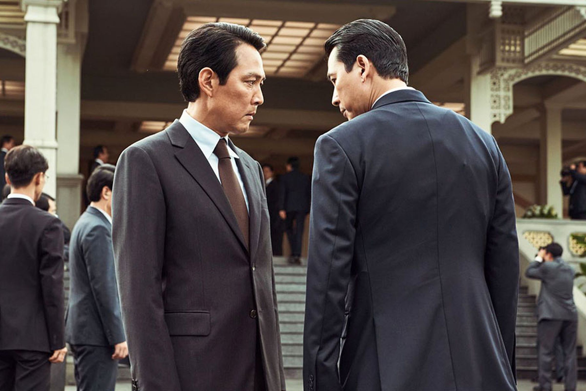 Lee Jung-jae and Jung Woo-sung in Hunt.