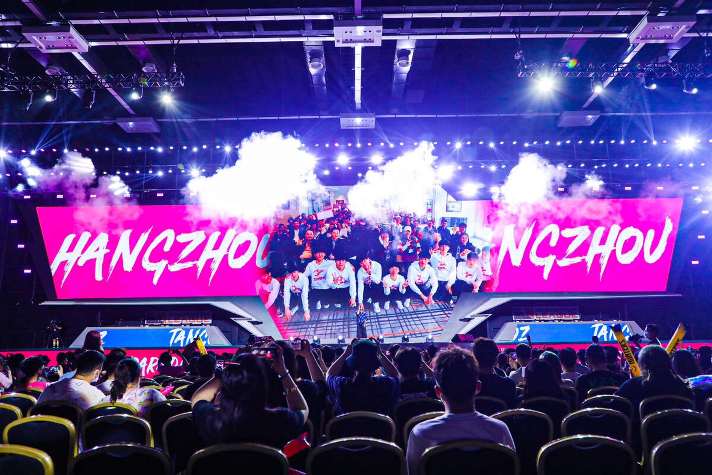 When COVID restrictions relaxed in parts of China in 2021, Chinese Overwatch teams were able to hold their own live events.