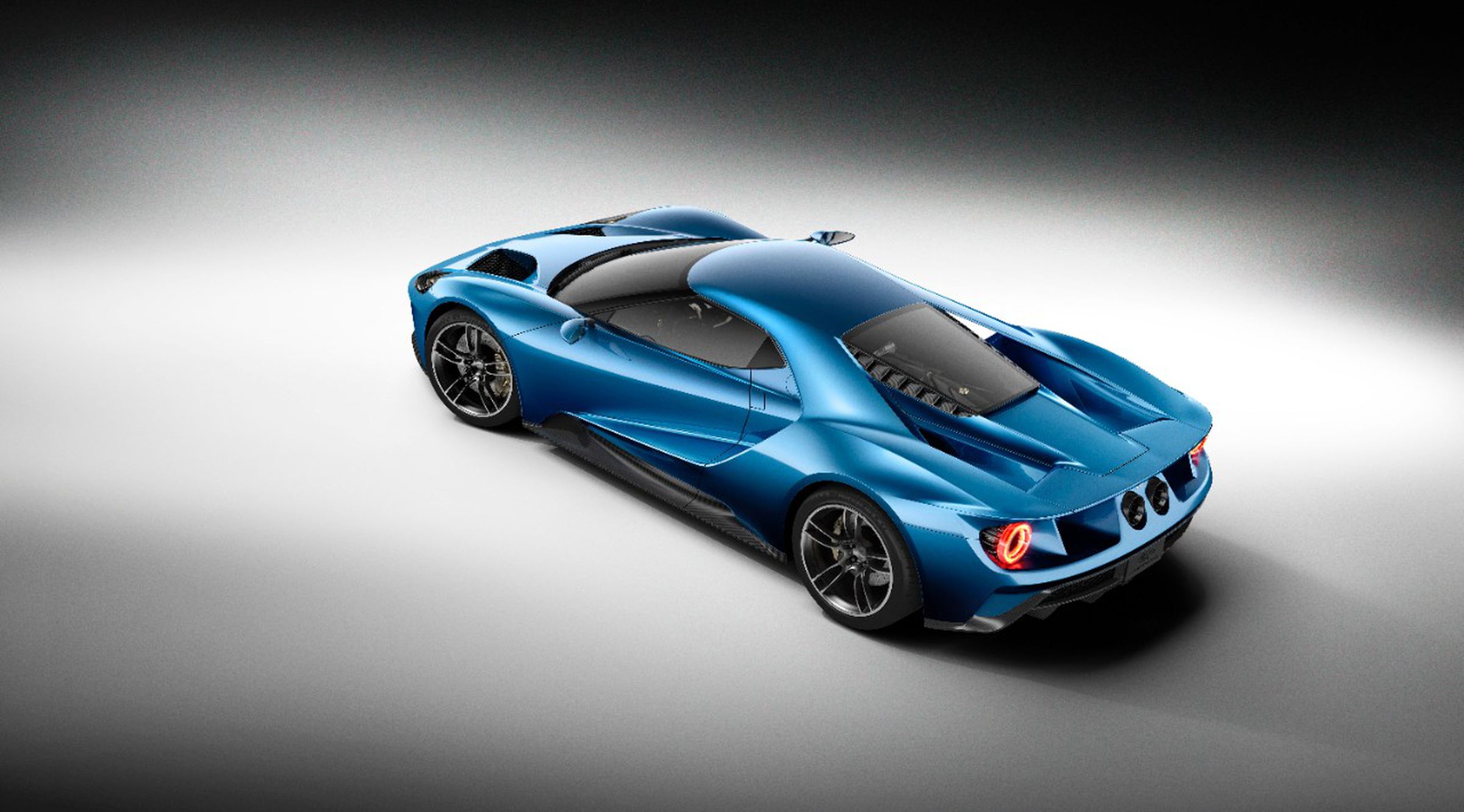 New 2016 Ford GT in photos