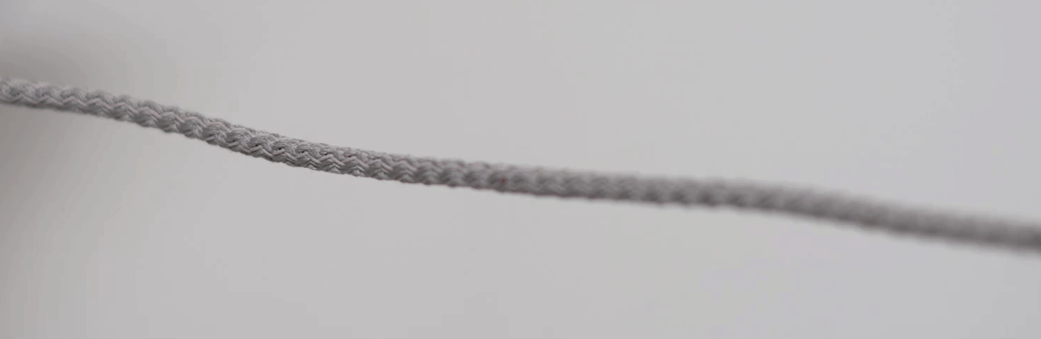 Fiber optic lines in the braid provide visual feedback. 