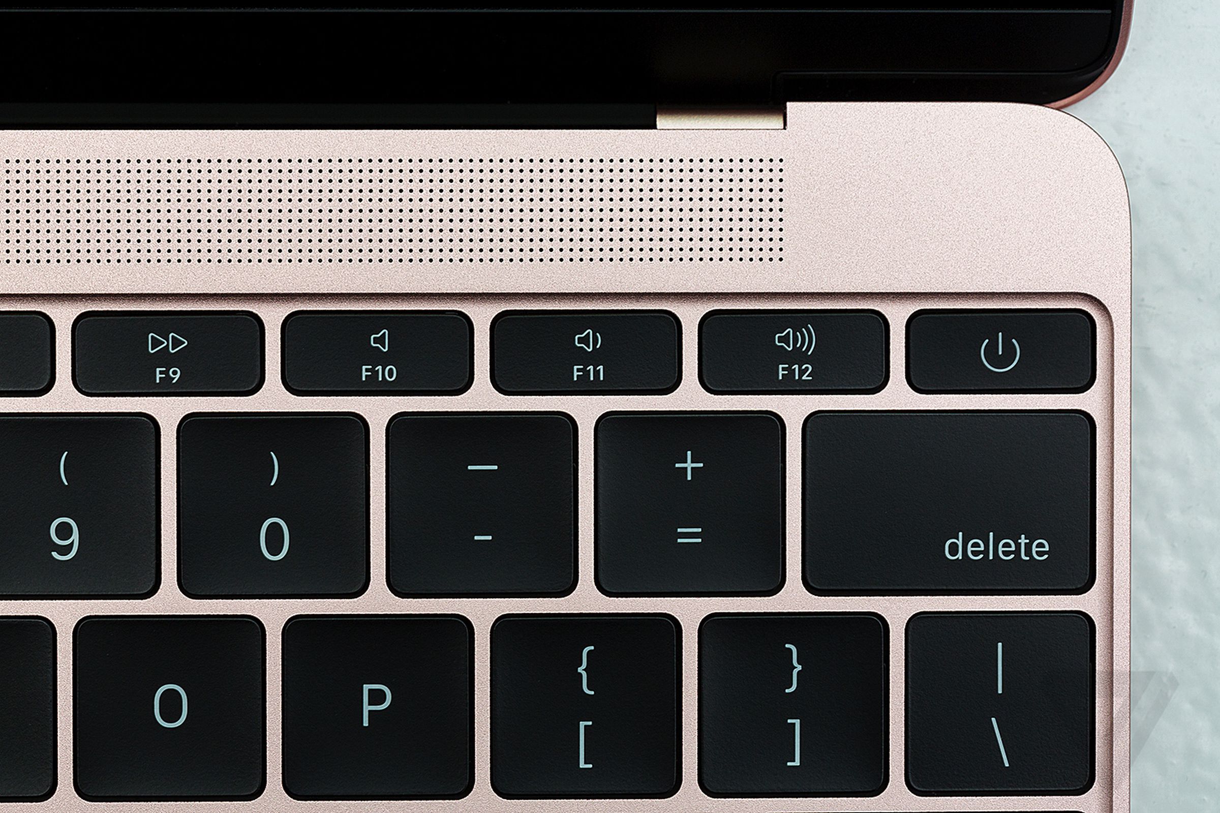 New MacBook 2016 hands-on photos