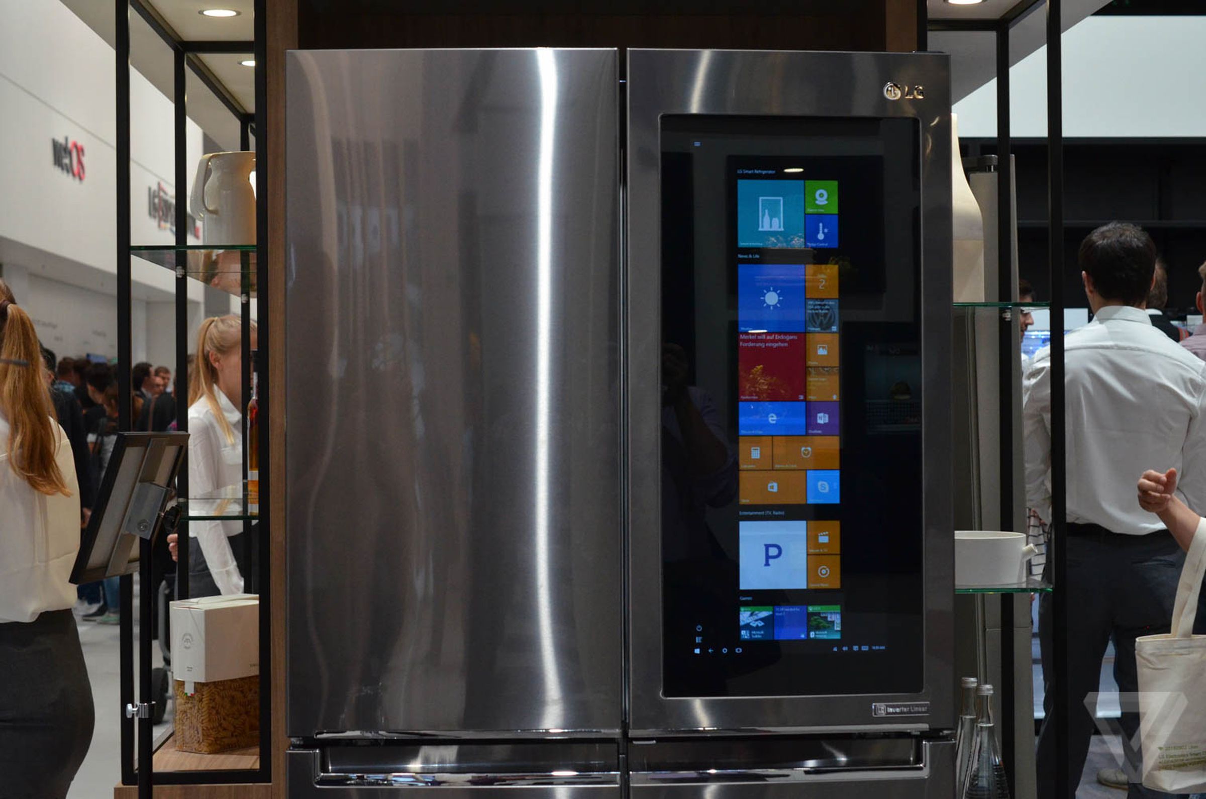 LG InstaView fridge hands-on photos