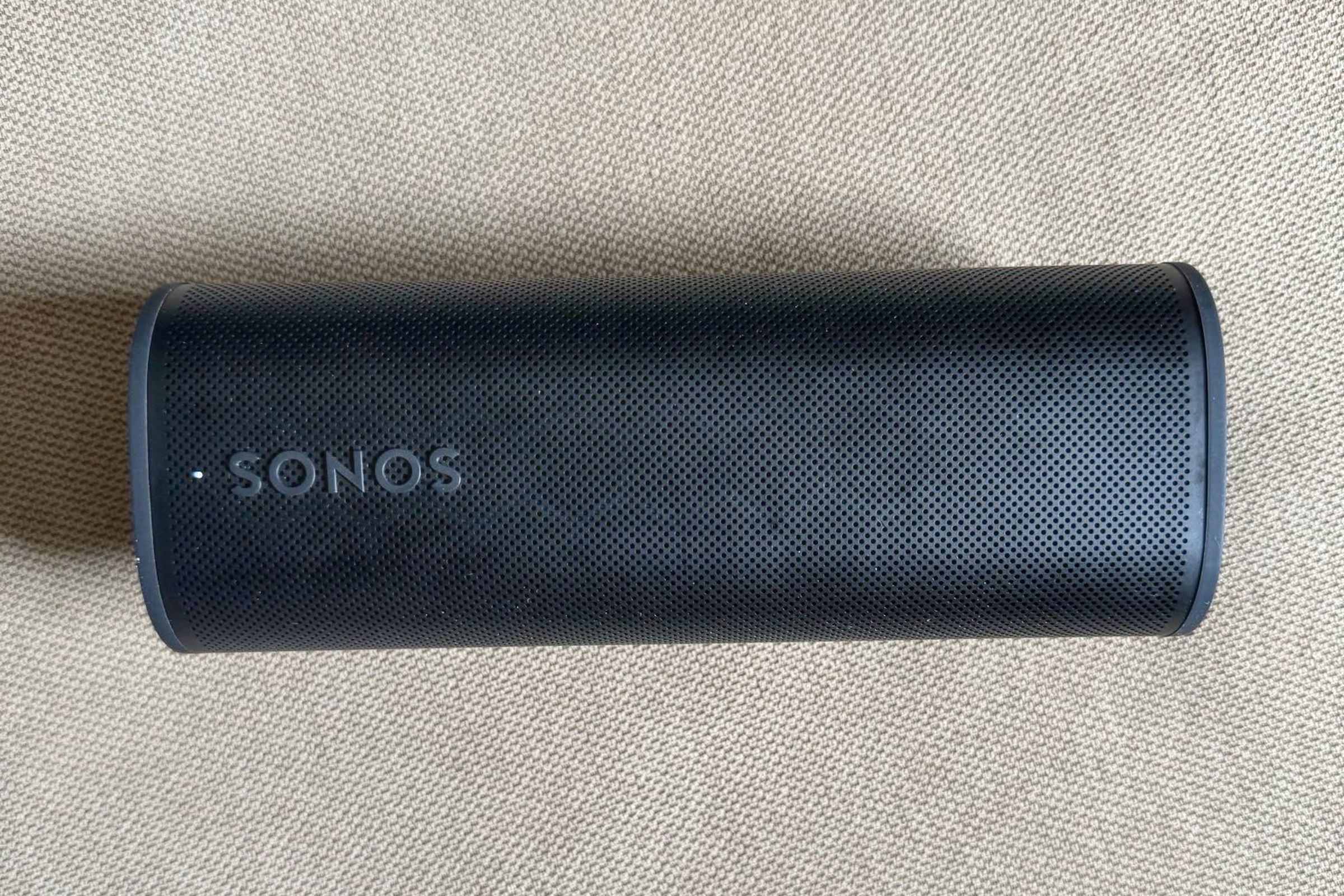 A photo of Sonos’ upcoming Roam 2 speaker in black.