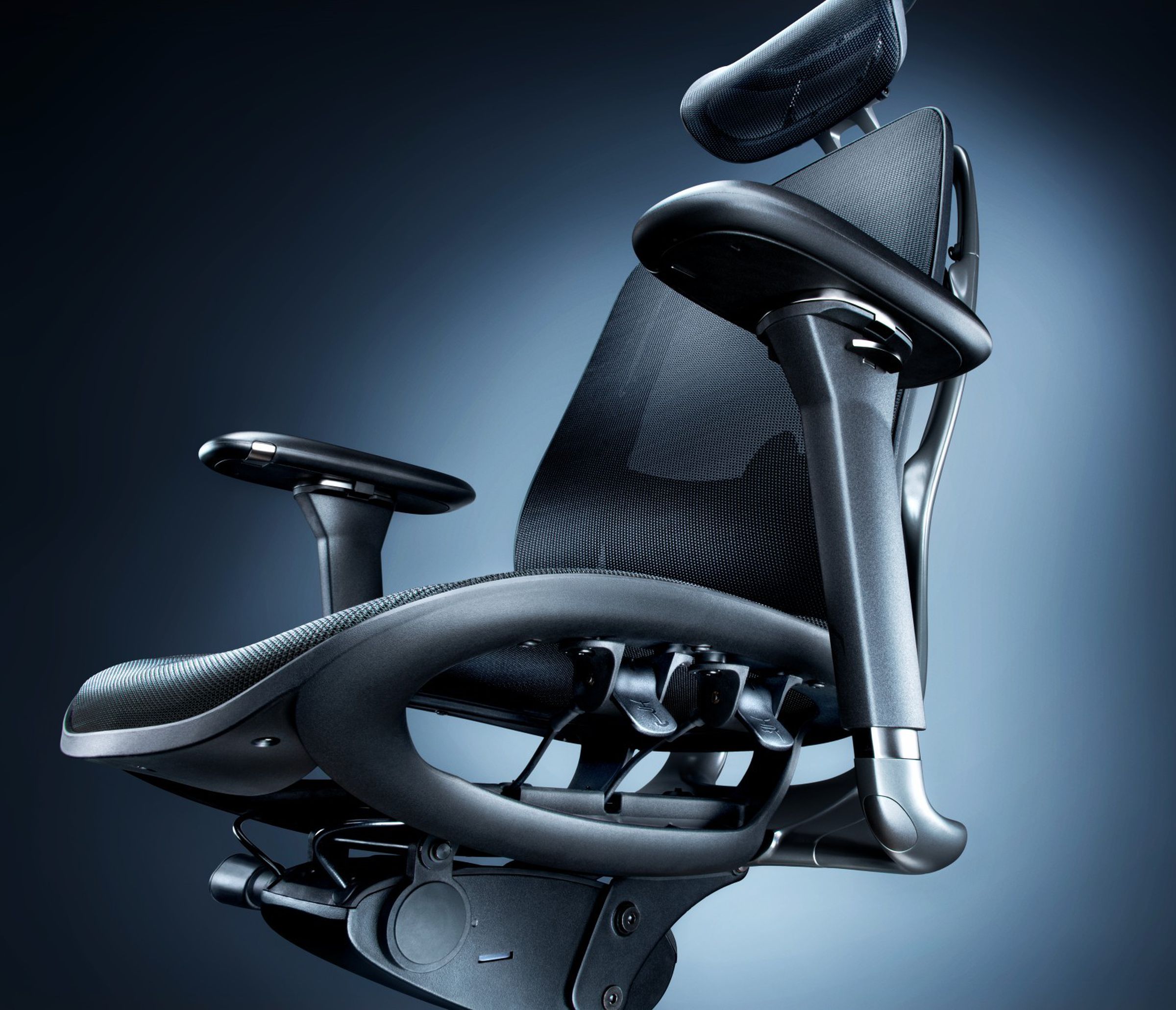 The Fujin Pro’s recline is supposed to move with your body, like the Aeron.