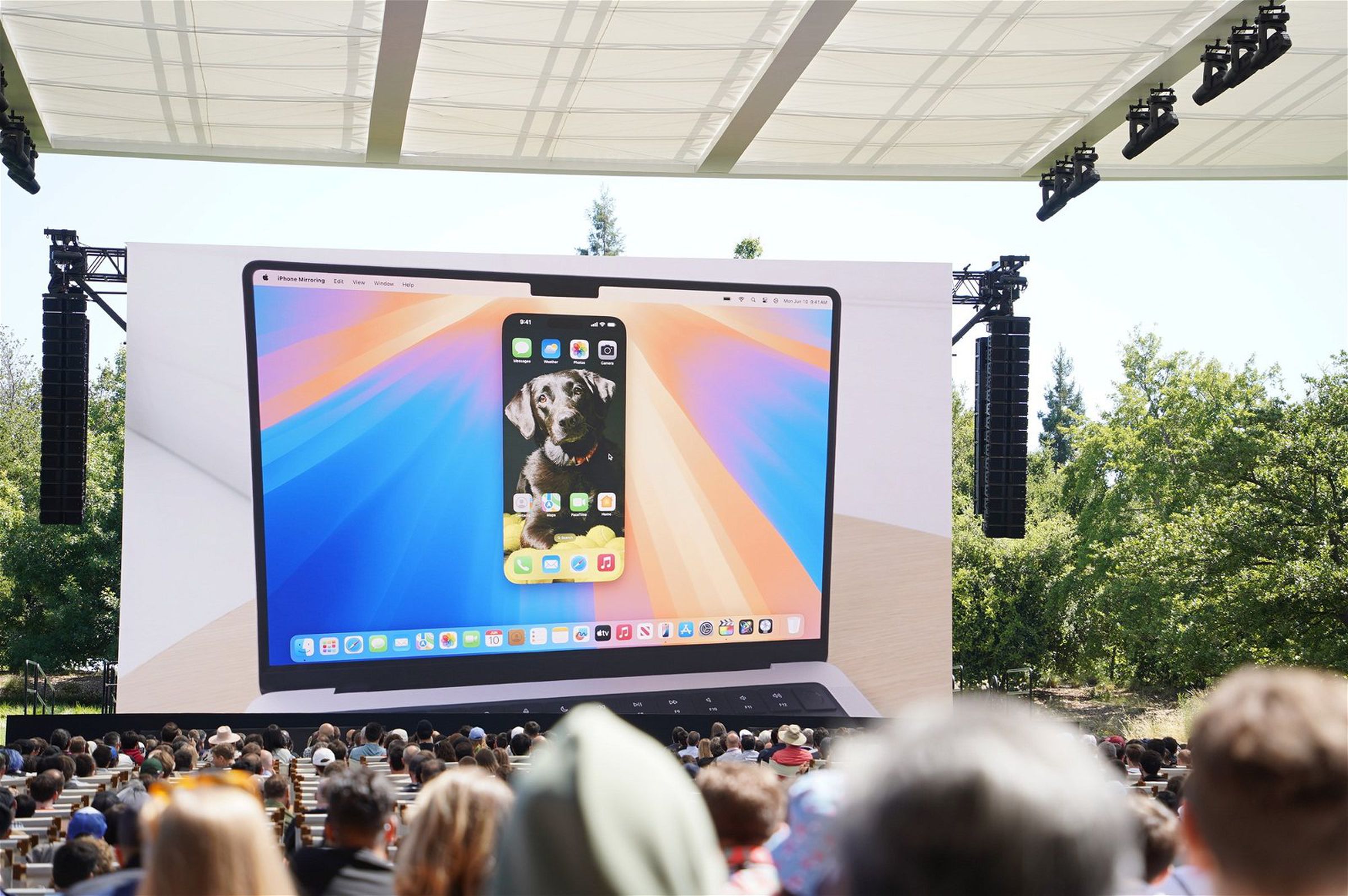 Image of iPhone mirroring from WWDC
