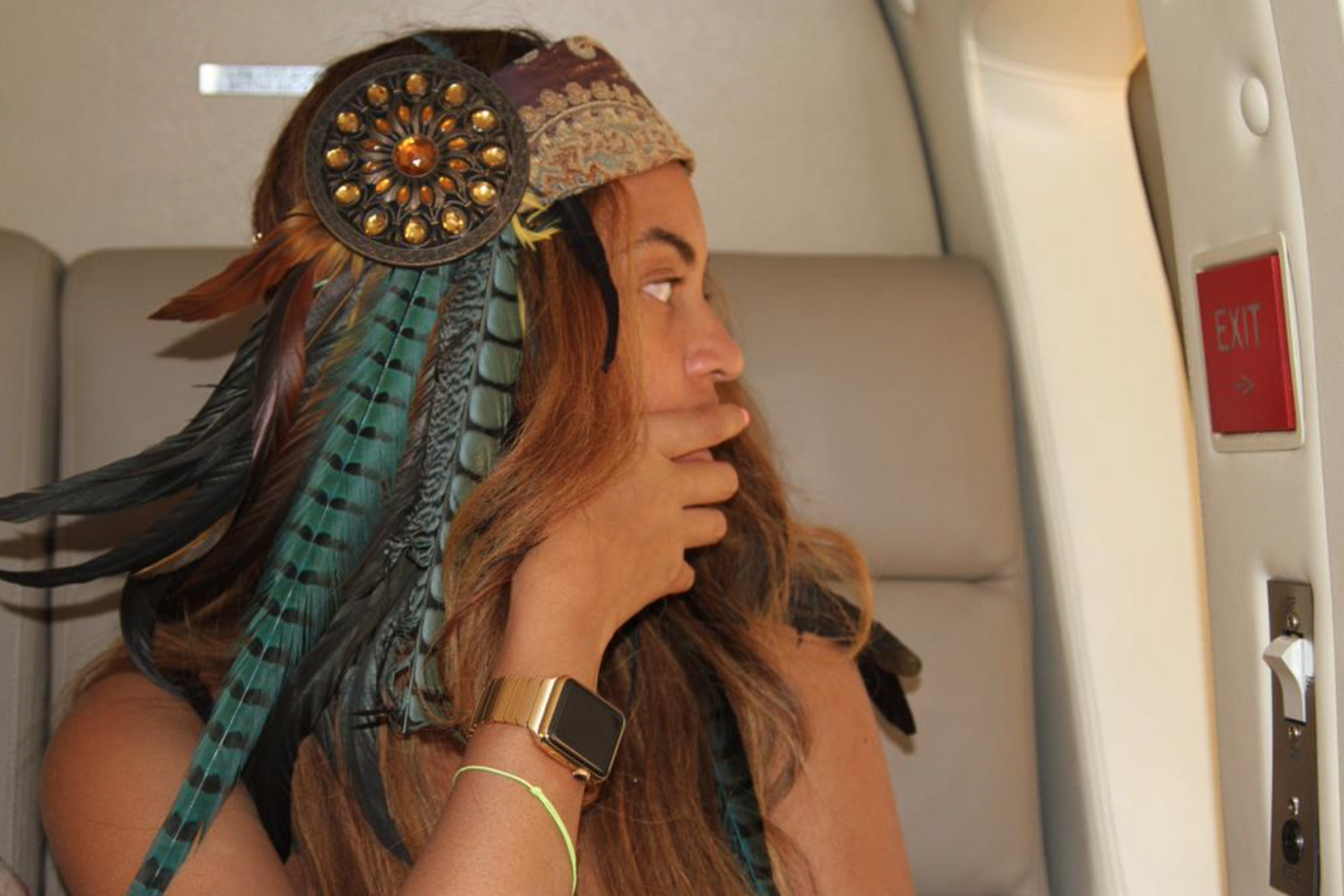 Beyonce Apple Watch gold band