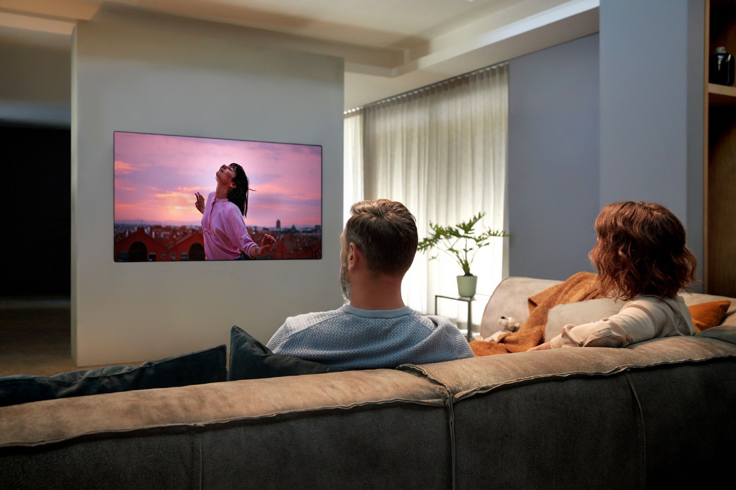 Телевизор в телевизоре в моем доме. Телевизор LG 2020 года. Телевизор 55 дюймов LG OLED. Телевизор led55 LG oled55bxrlb.