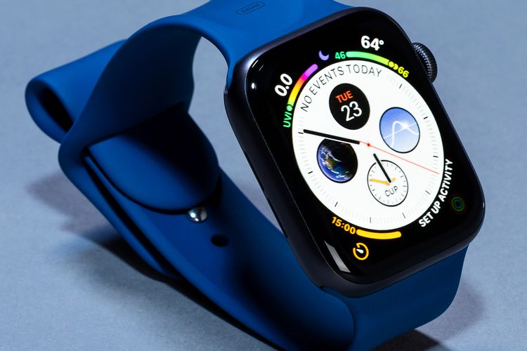Apple Watch electrocardiogram and irregular heart rate features are ...