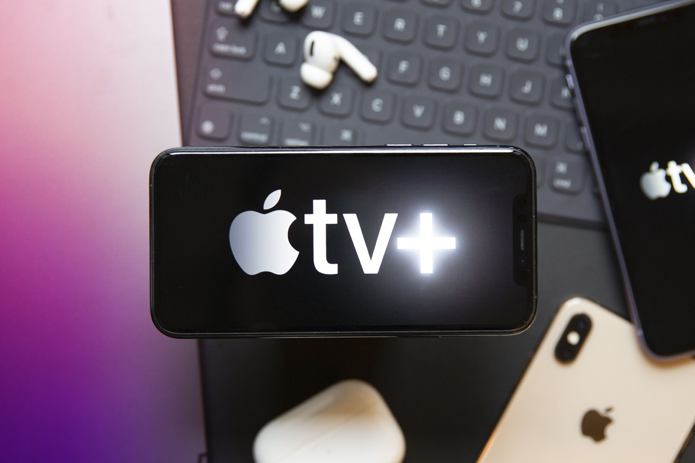 Подписка apple tv в россии. Эпл ТВ. Apple TV подписка. Apple TV Plus. Apple TV сервис.