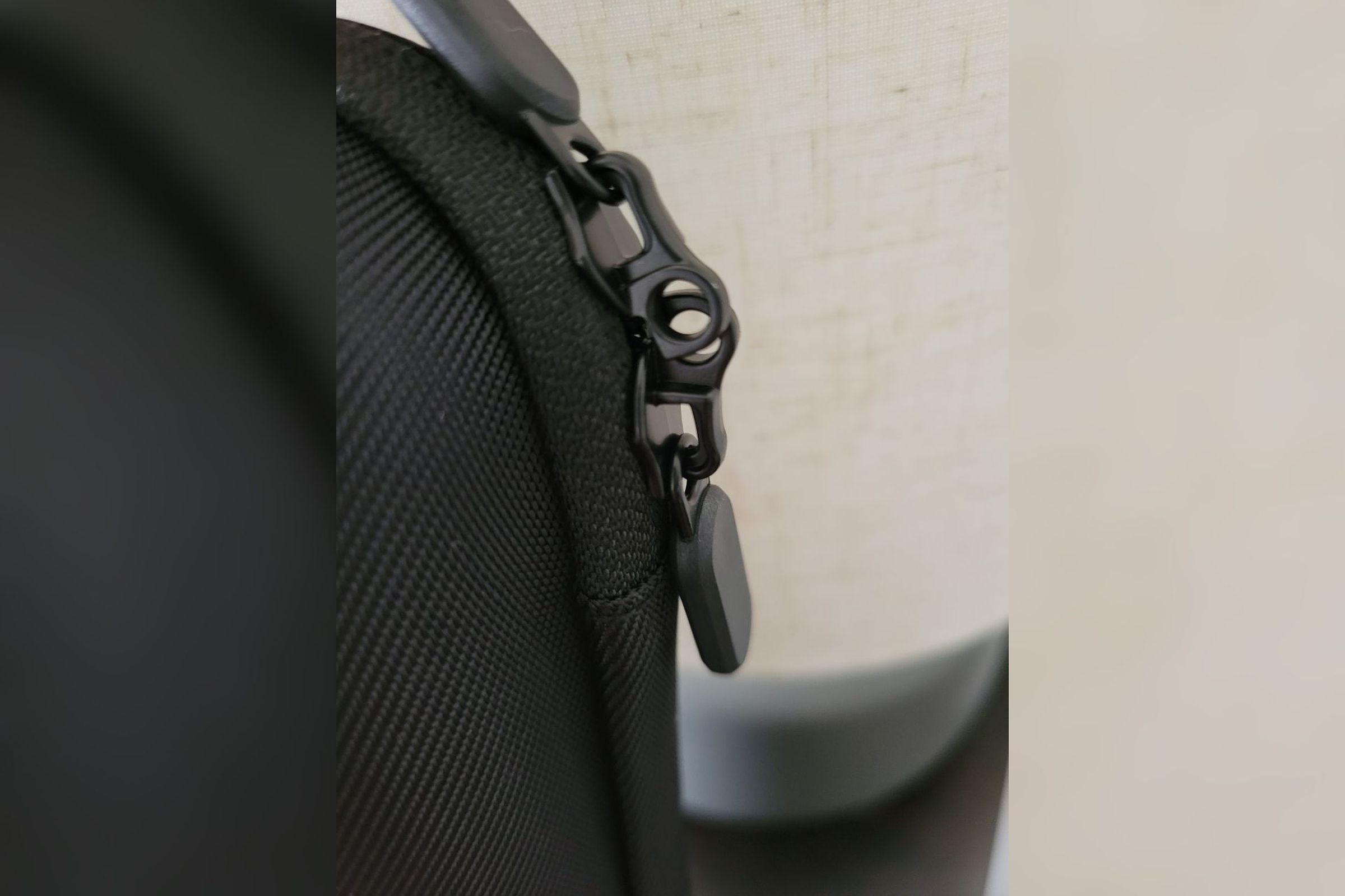 These interlocking zippers let you protect your Steam Deck with a luggage lock or, in Valve’s case, a very sturdy branded zip tie.