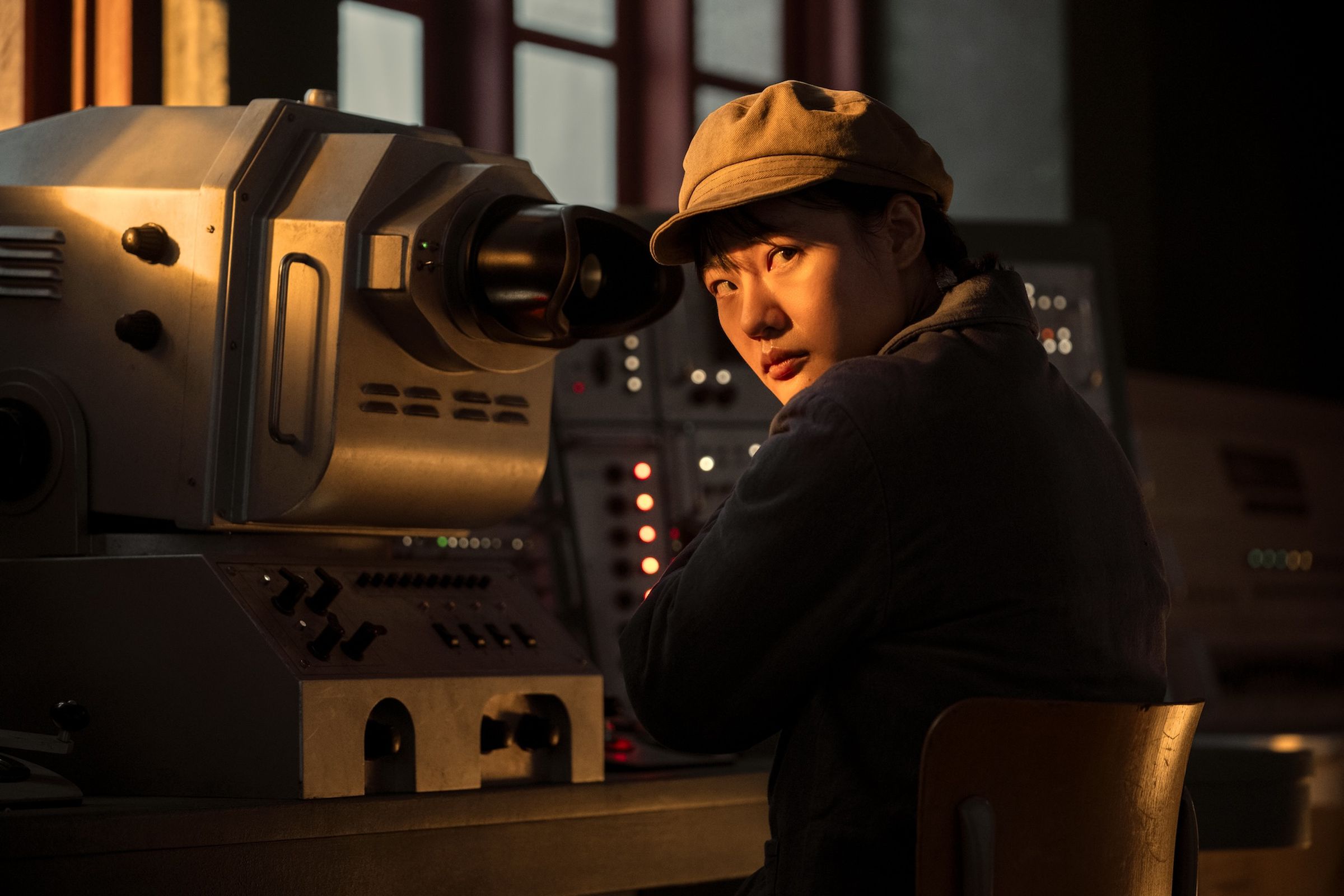 Production photo from 3 Body Problem. Zine Tseng as Young Ye Wenjie in episode 102 of 3 Body Problem.
