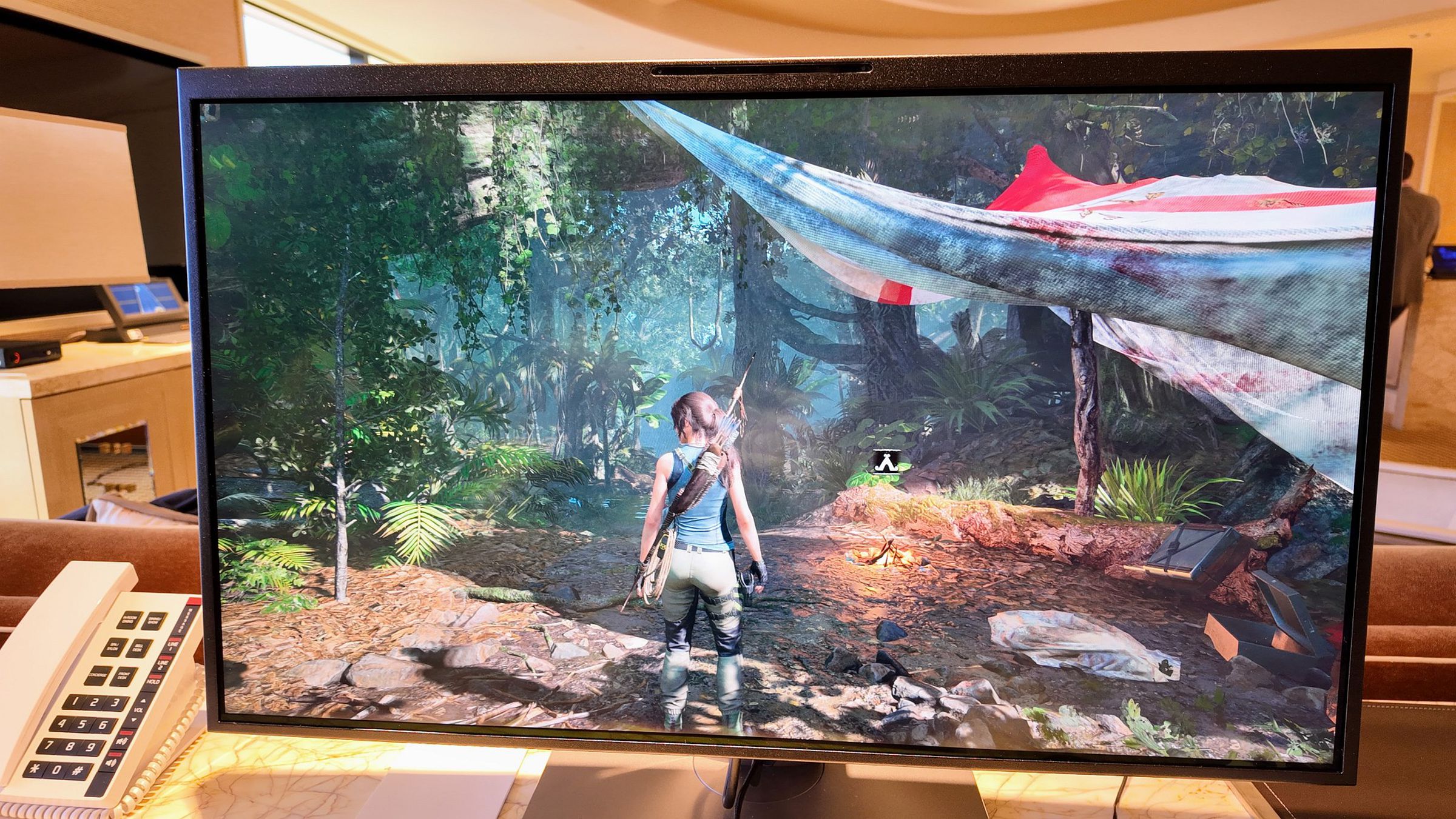A flat image of Tomb Raider running on the 32-inch monitor.