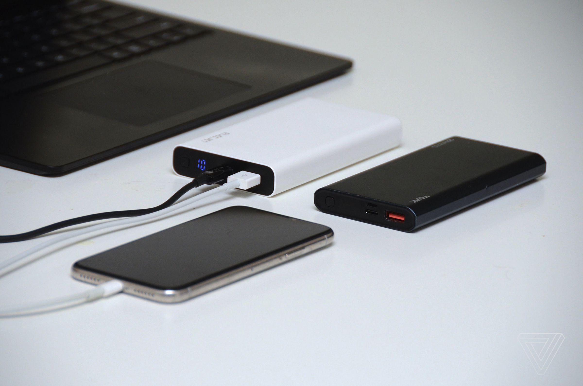 The Elecjet Apollo Ultra is slightly thicker than conventional power banks of the same capacity.
