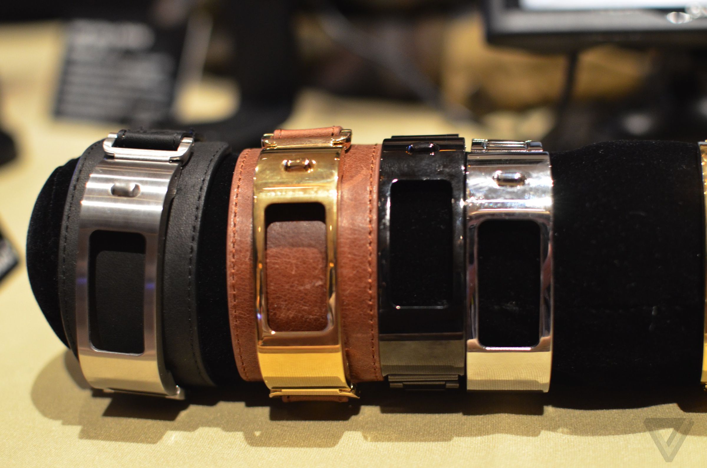 Garmin Vivofit Style Collection and Signature Collection hands-on images