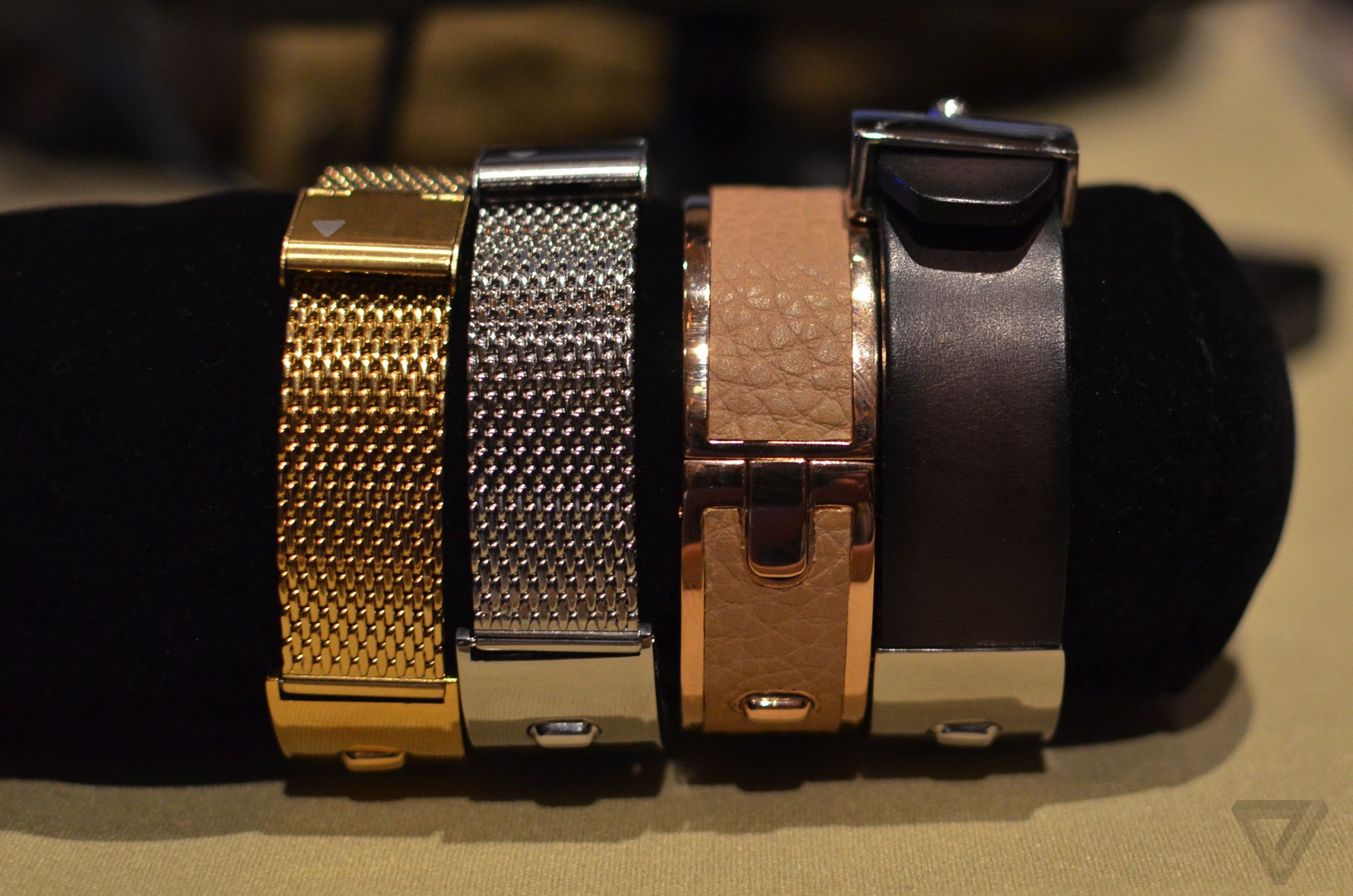 Garmin Vivofit Style Collection and Signature Collection hands-on images