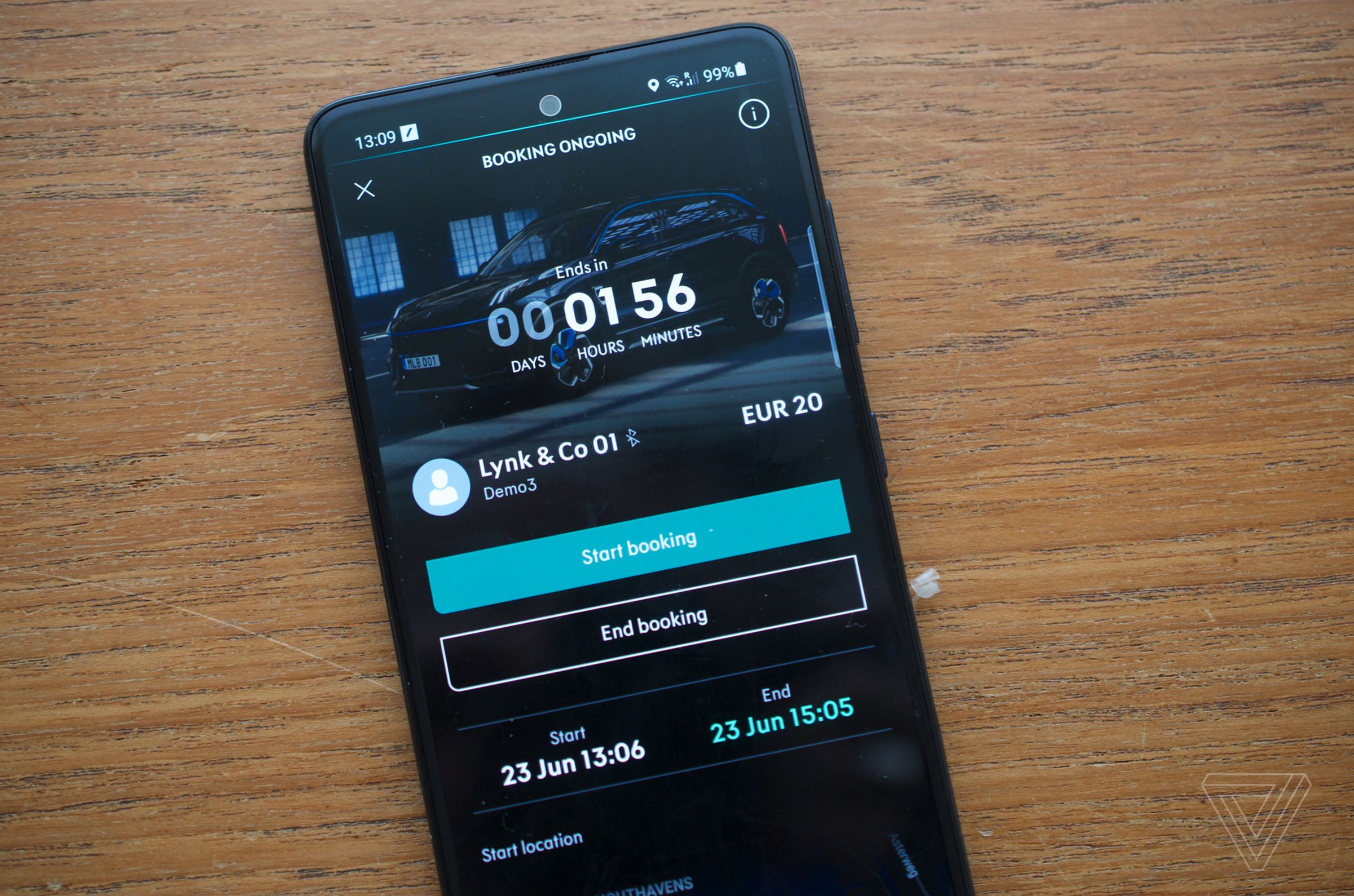 <em>Borrower: agree to pay €20 for two hours (beta app).</em>