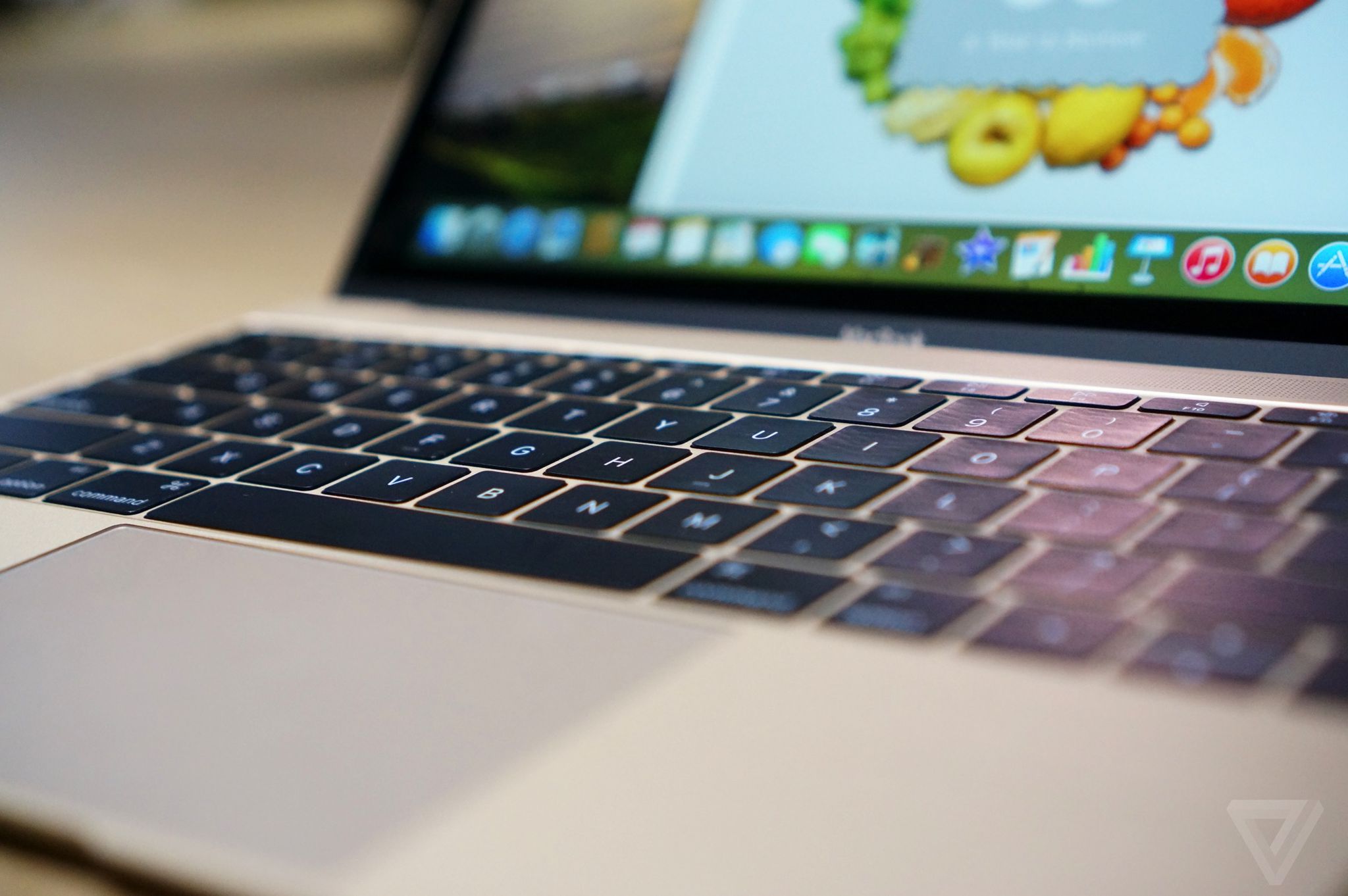 Hands-on with the new 12-inch MacBook with Retina Display - The Verge
