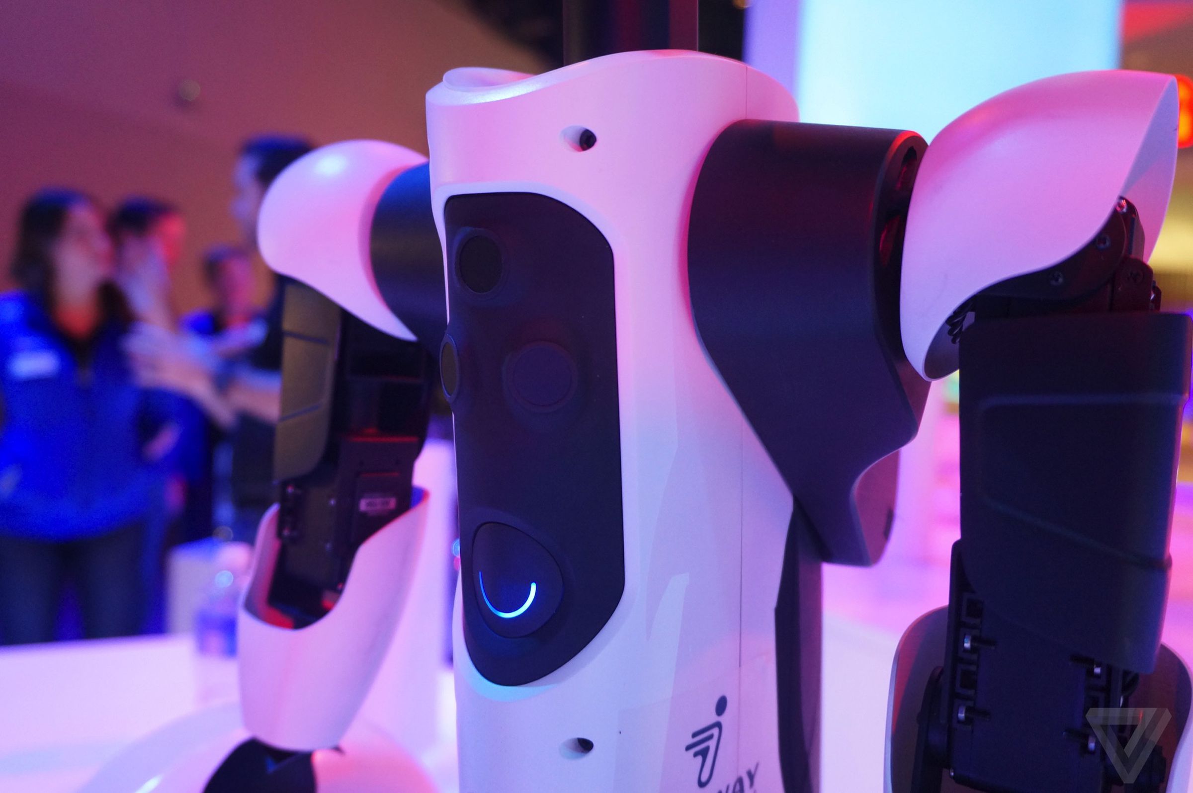 Segway Robot Butler hands-on photos