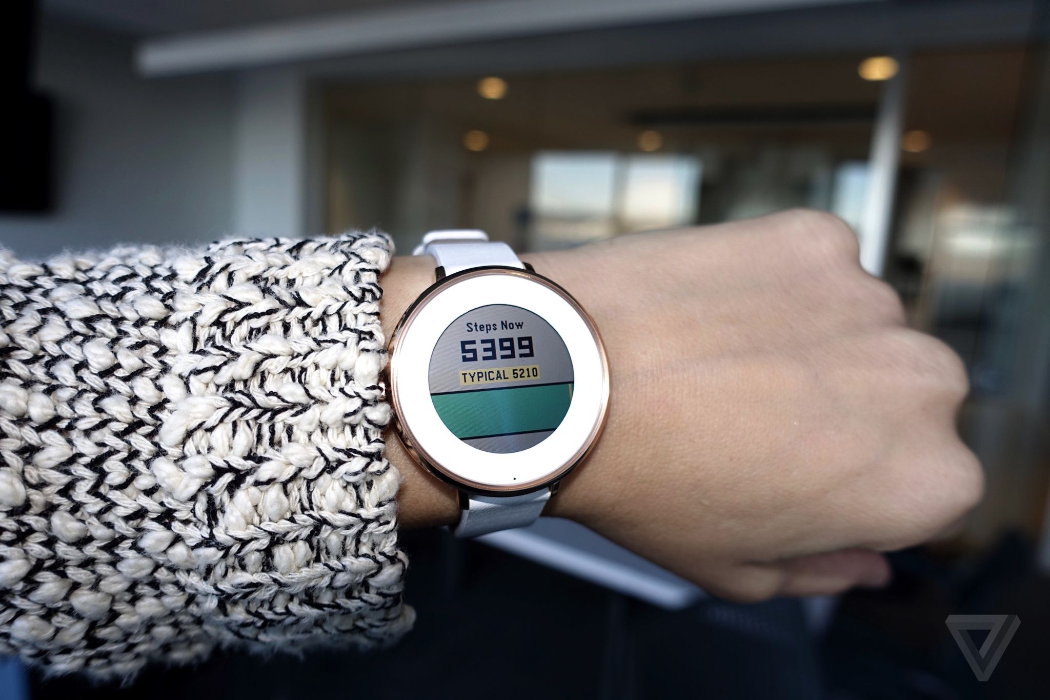 Pebble adds more health-tracking features to its smartwatch and mobile ...