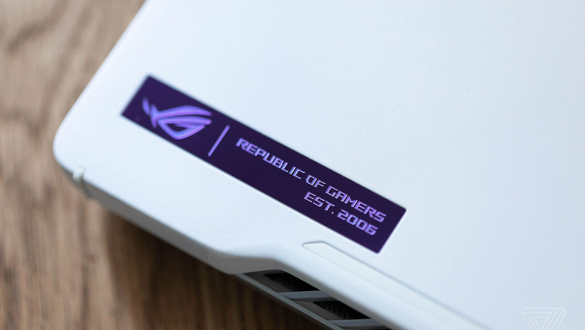 The Republic of Gamers nameplate on the lid of the Asus ROG Zephyrus G14.