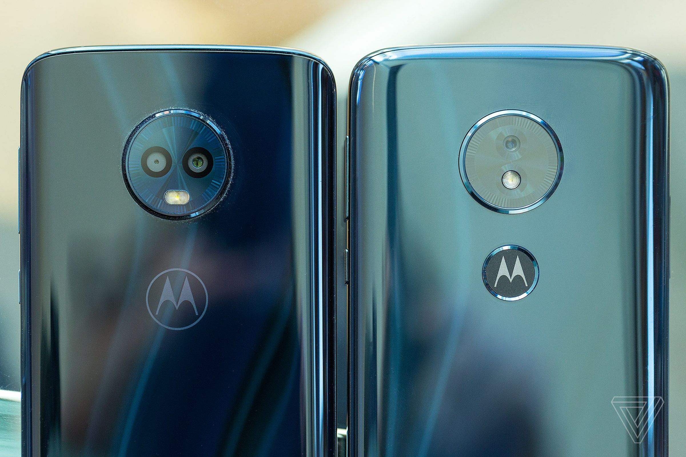 Moto G6 (left) and G6 Play (right)