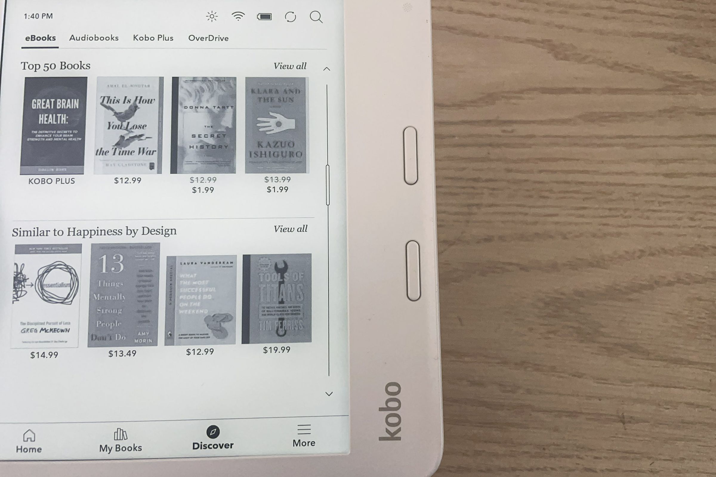 A closeup of the Kobo Libra 2’s physical page-turning buttons.