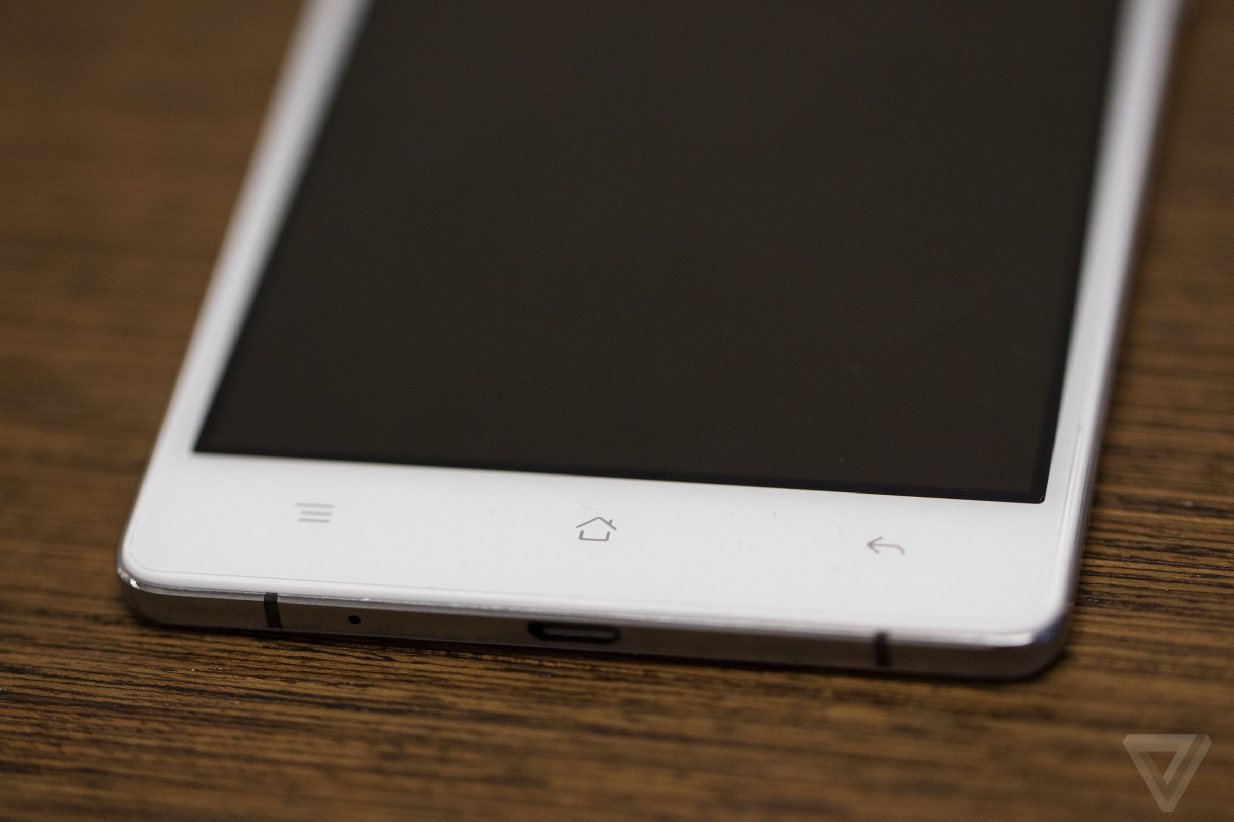 Oppo R5 hands-on photos
