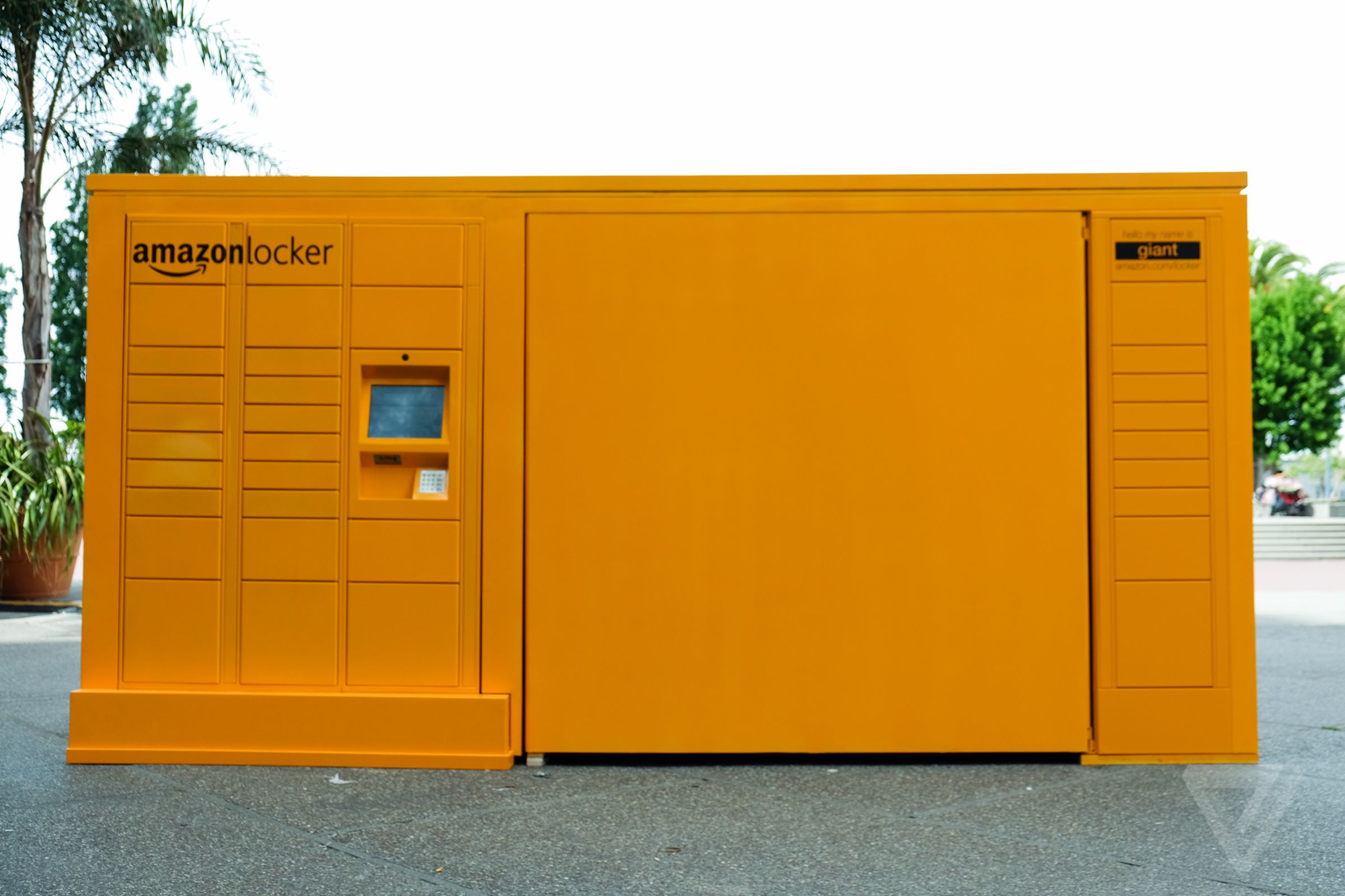 Amazon's 'Giant' locker in San Francisco