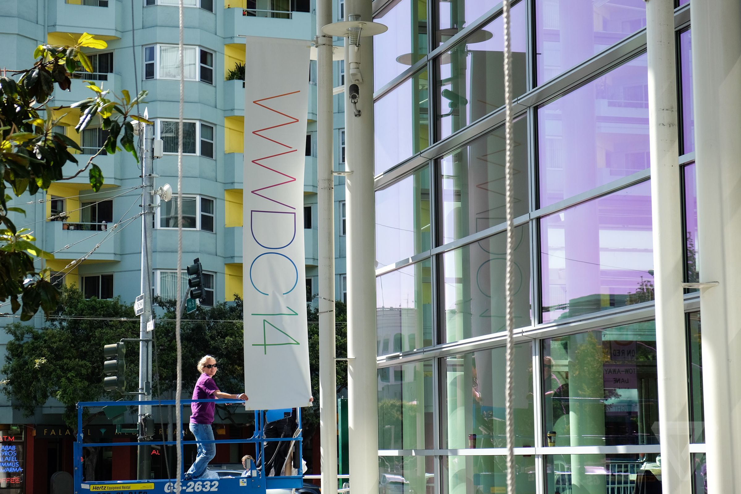 Apple gets ready for WWDC (photos)