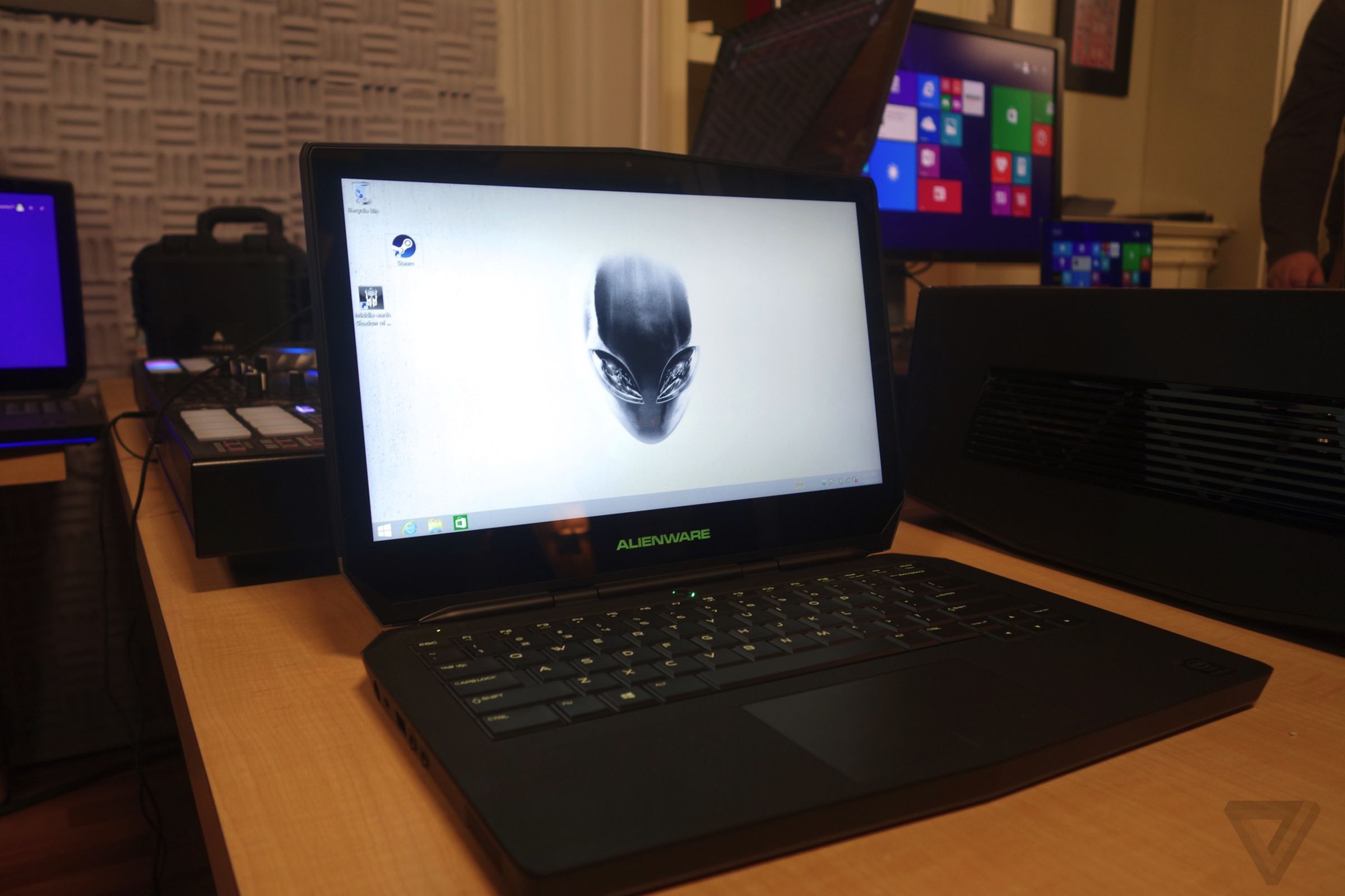 Dell's Alienware 15 and 17 in photos