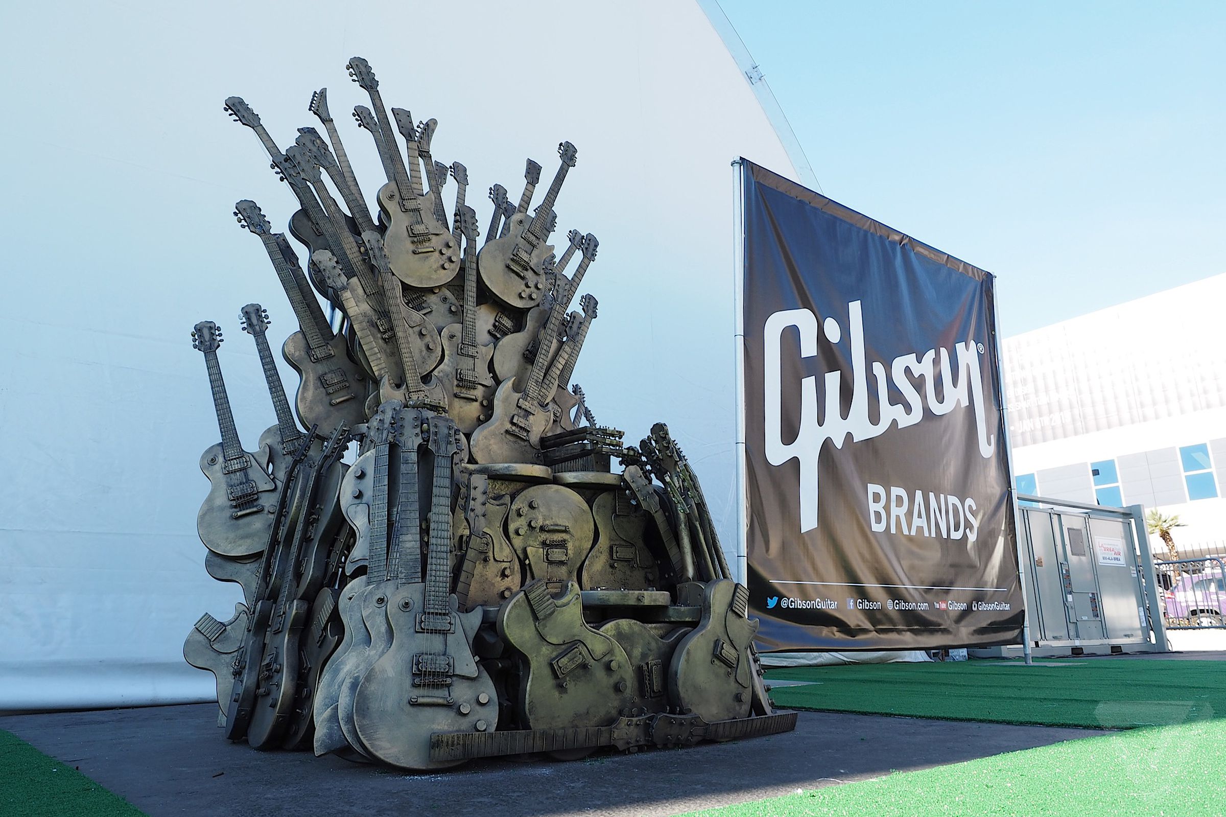 Gibson Iron Throne