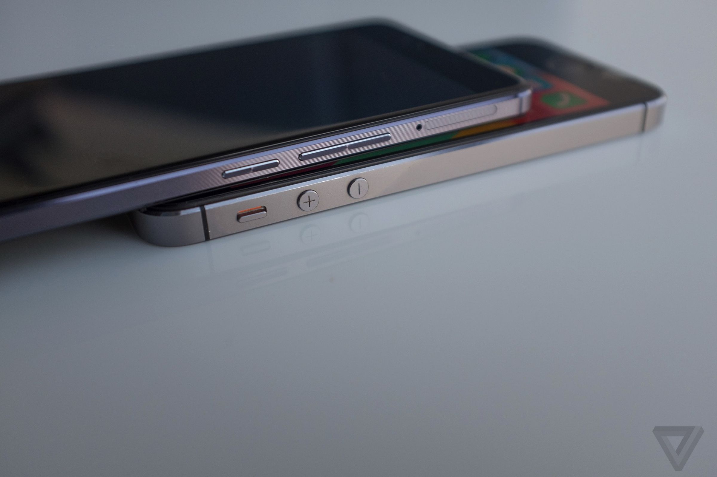 OnePlus X, meet iPhone 5S
