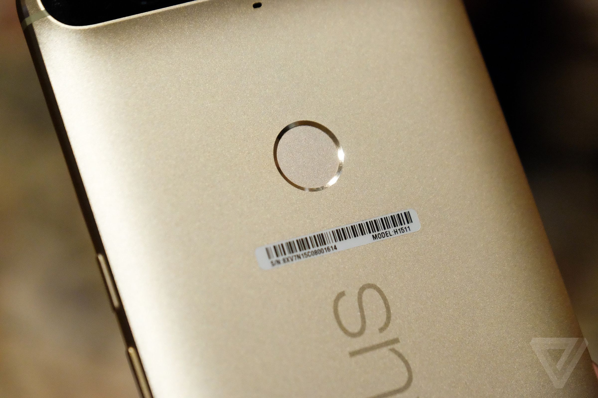 Gold Nexus 6P photos