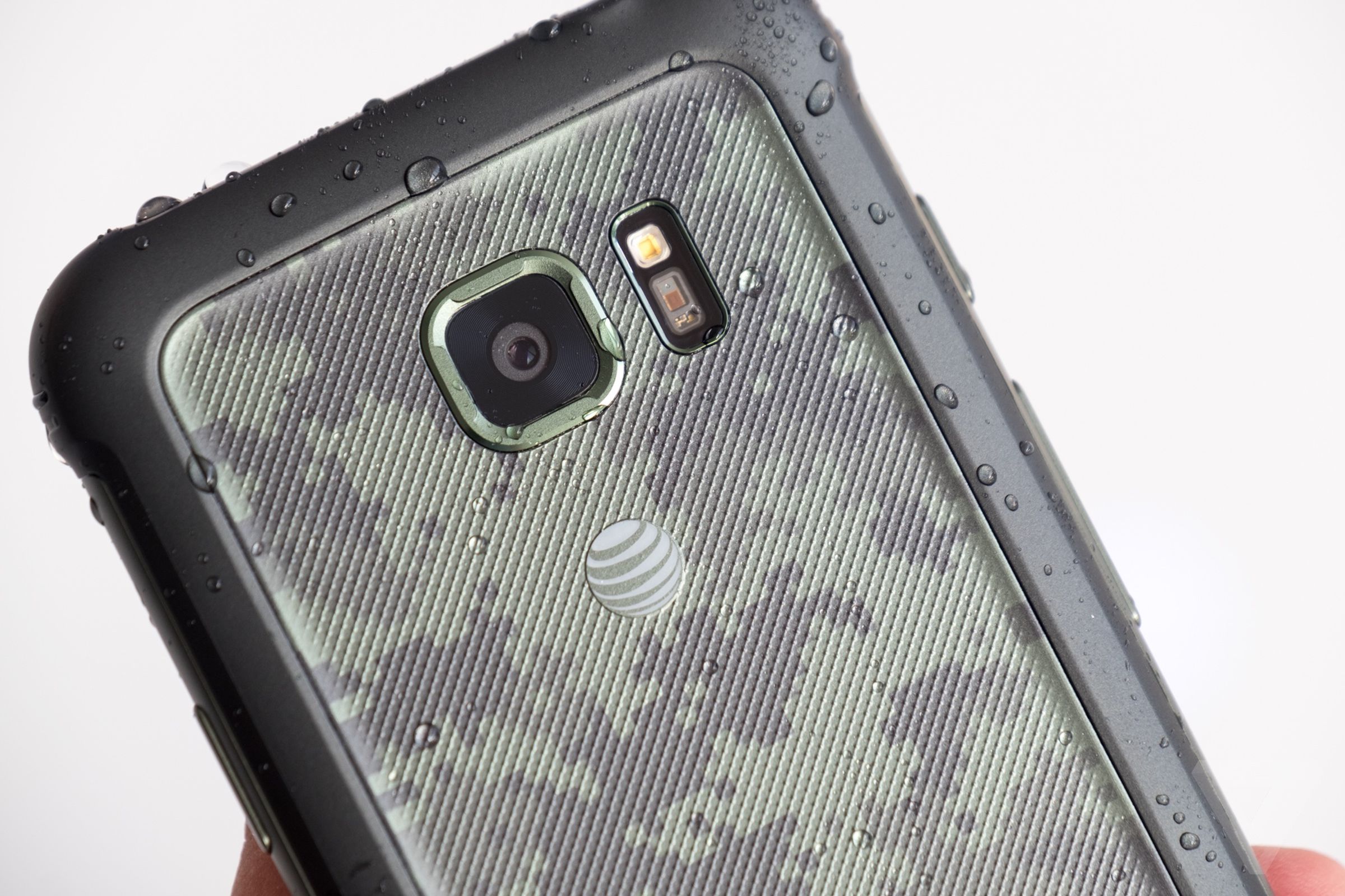 Samsung Galaxy S7 Active hands-on photos