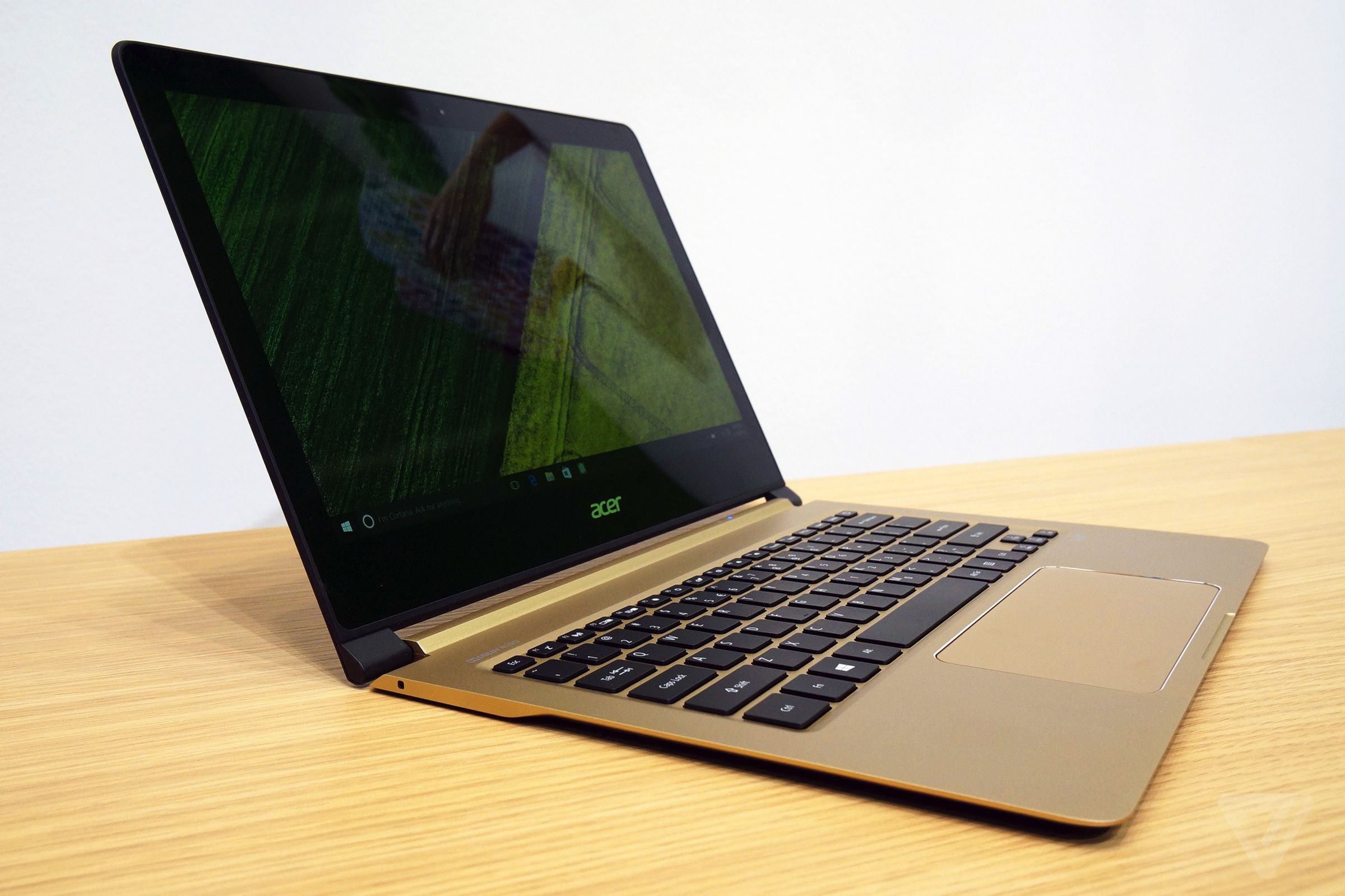 Acer Swift 7 gallery
