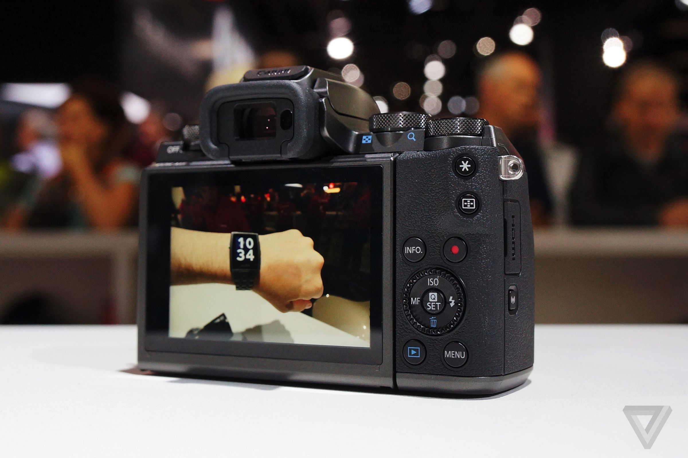 Canon M5 hands-on photos from Photokina 2016