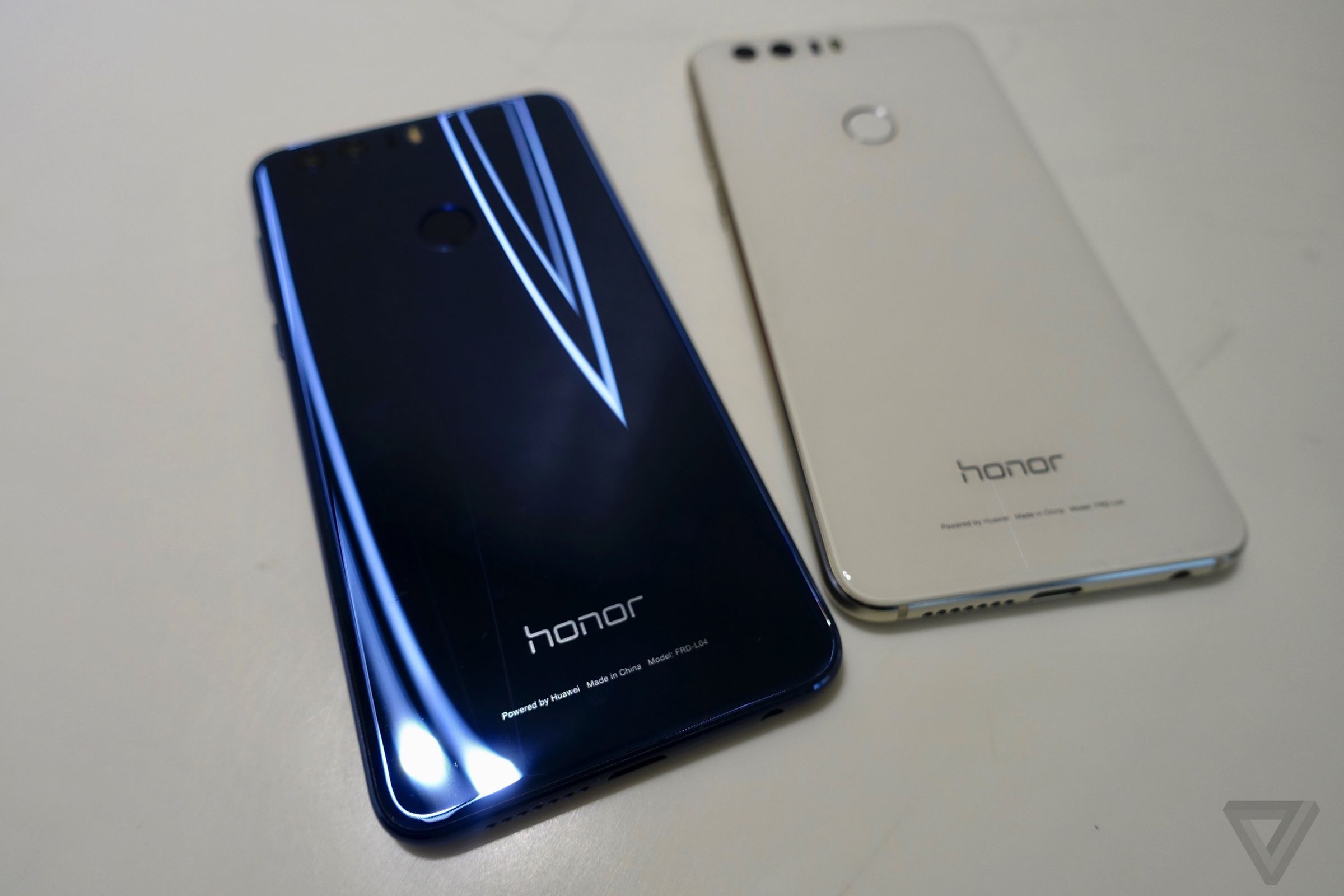 Huawei-Honor-8-smartphone-2016