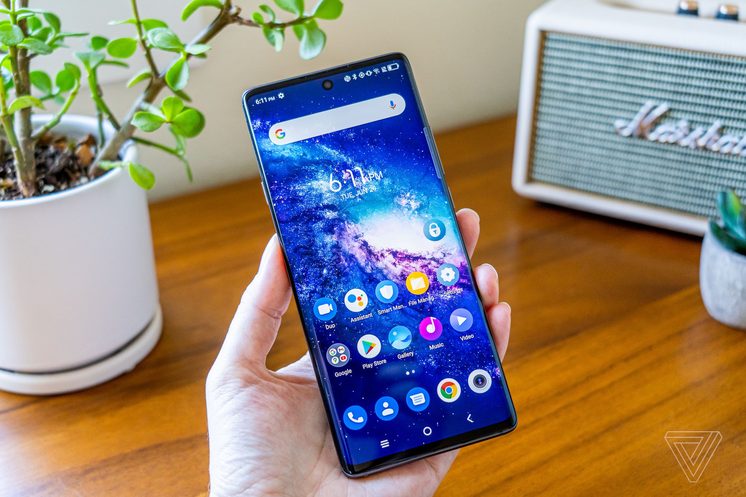 The TCL 20 Pro 5G offers high-end build-quality for a midrange price.