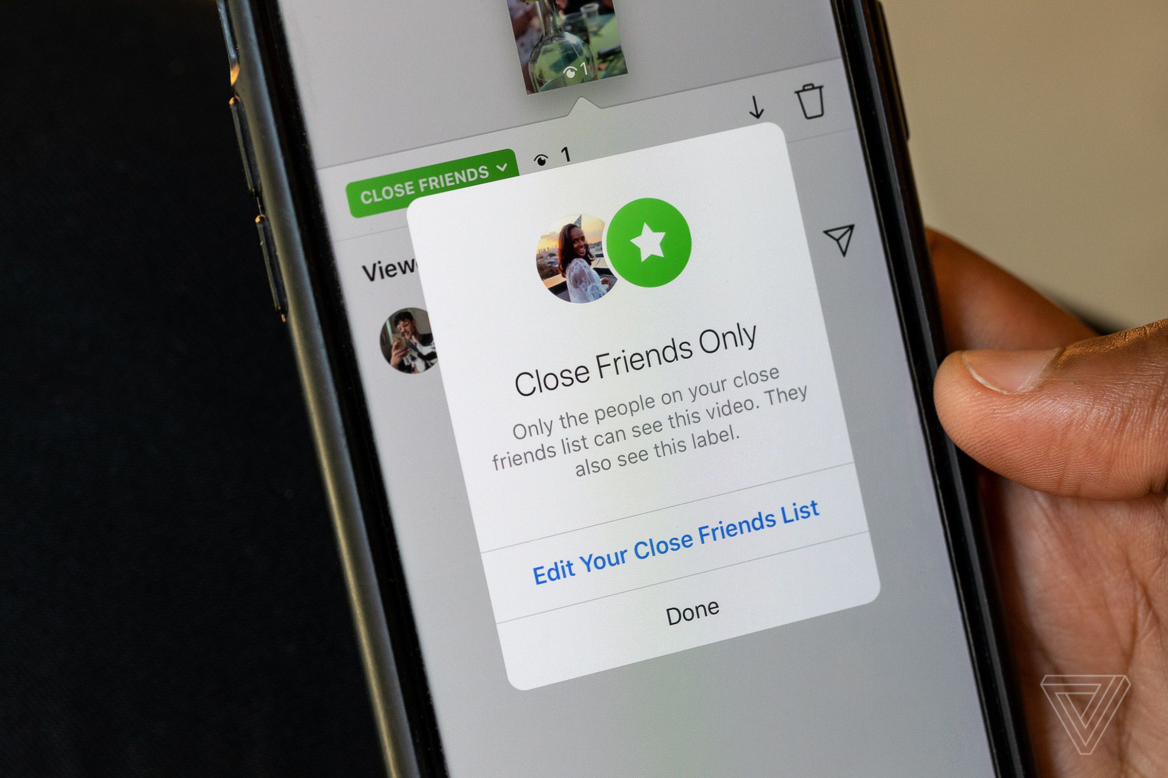 Your friends close. Close friends Instagram. Вместо инстаграмма новое приложение. Френдс лист. Close Instagram.