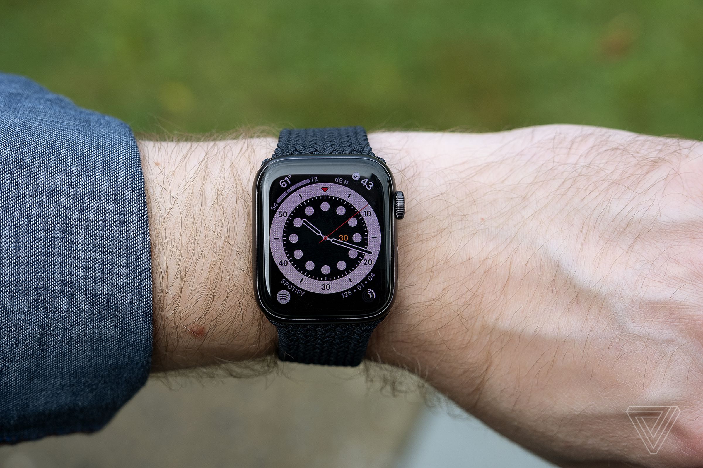 The Apple Watch SE doesn’t require you to give up a lot.