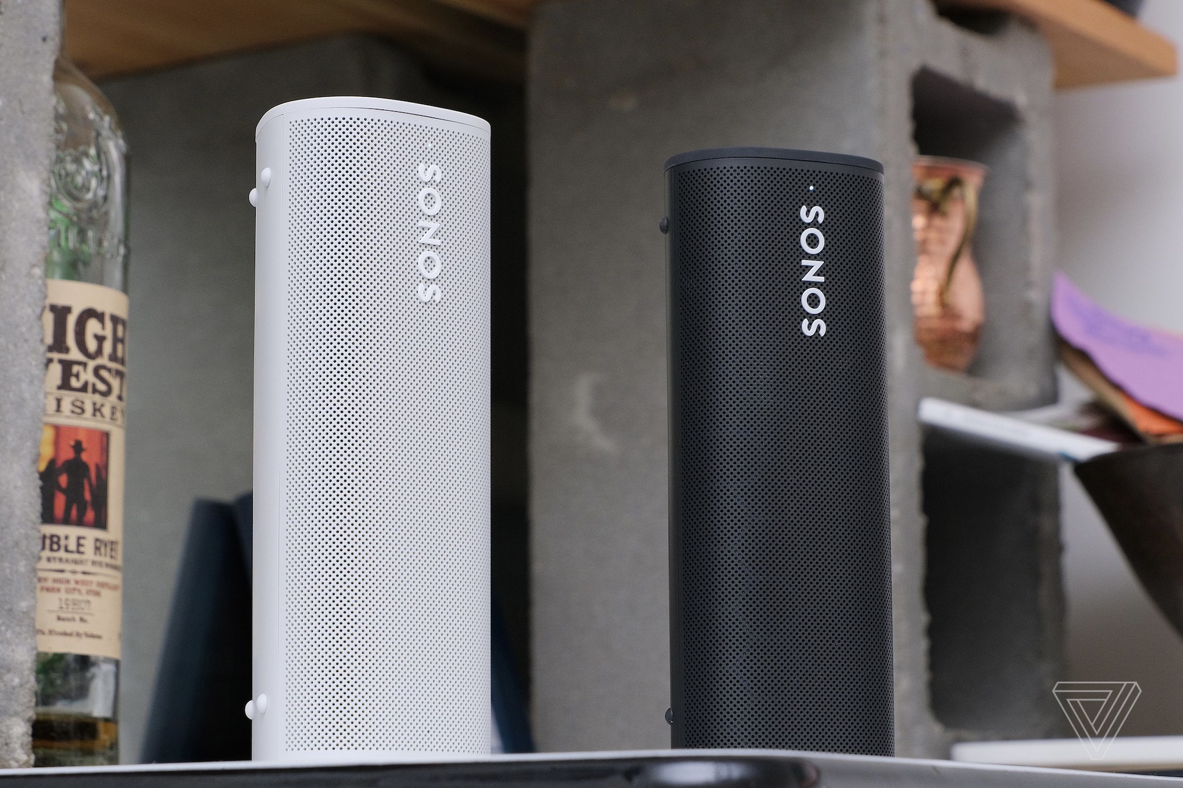 Two Roams paired together can produce an excellent stereo soundstage — but only on Wi-Fi.