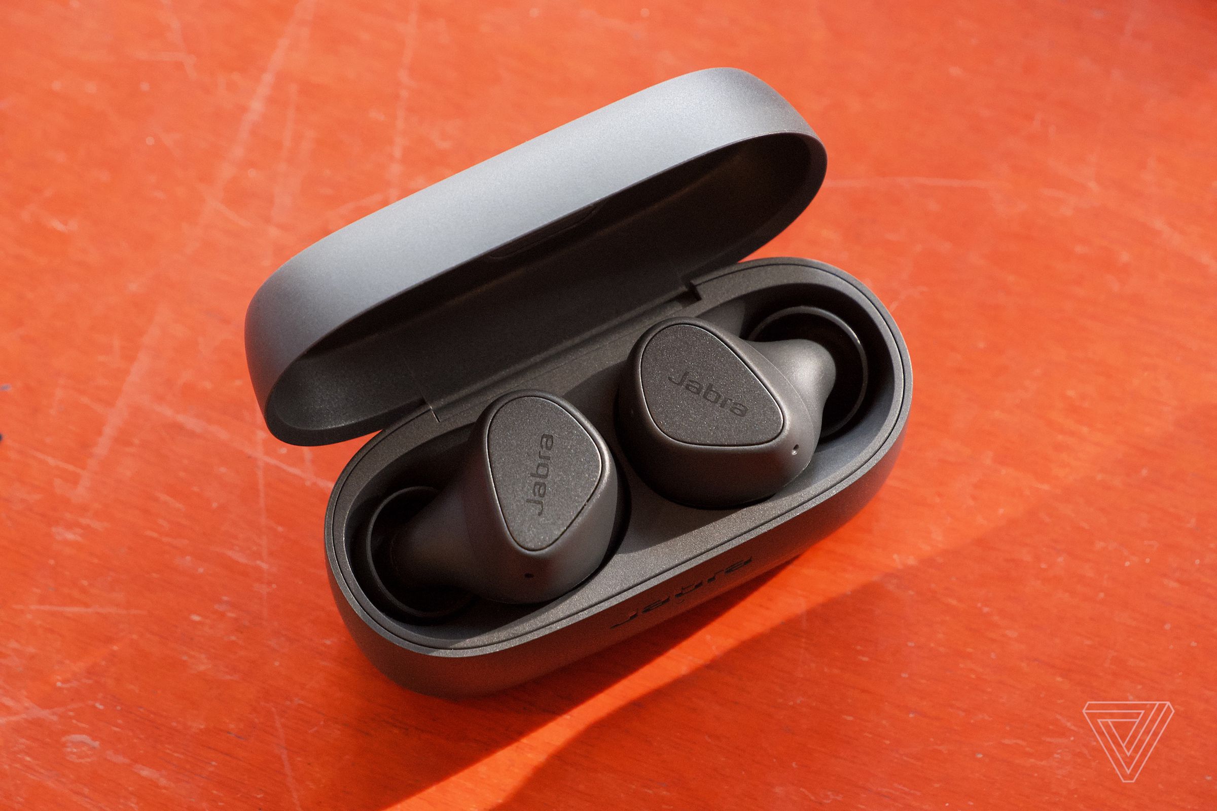 Jabra’s Elite 3 earbuds offer good sound quality and lengthy battery life.