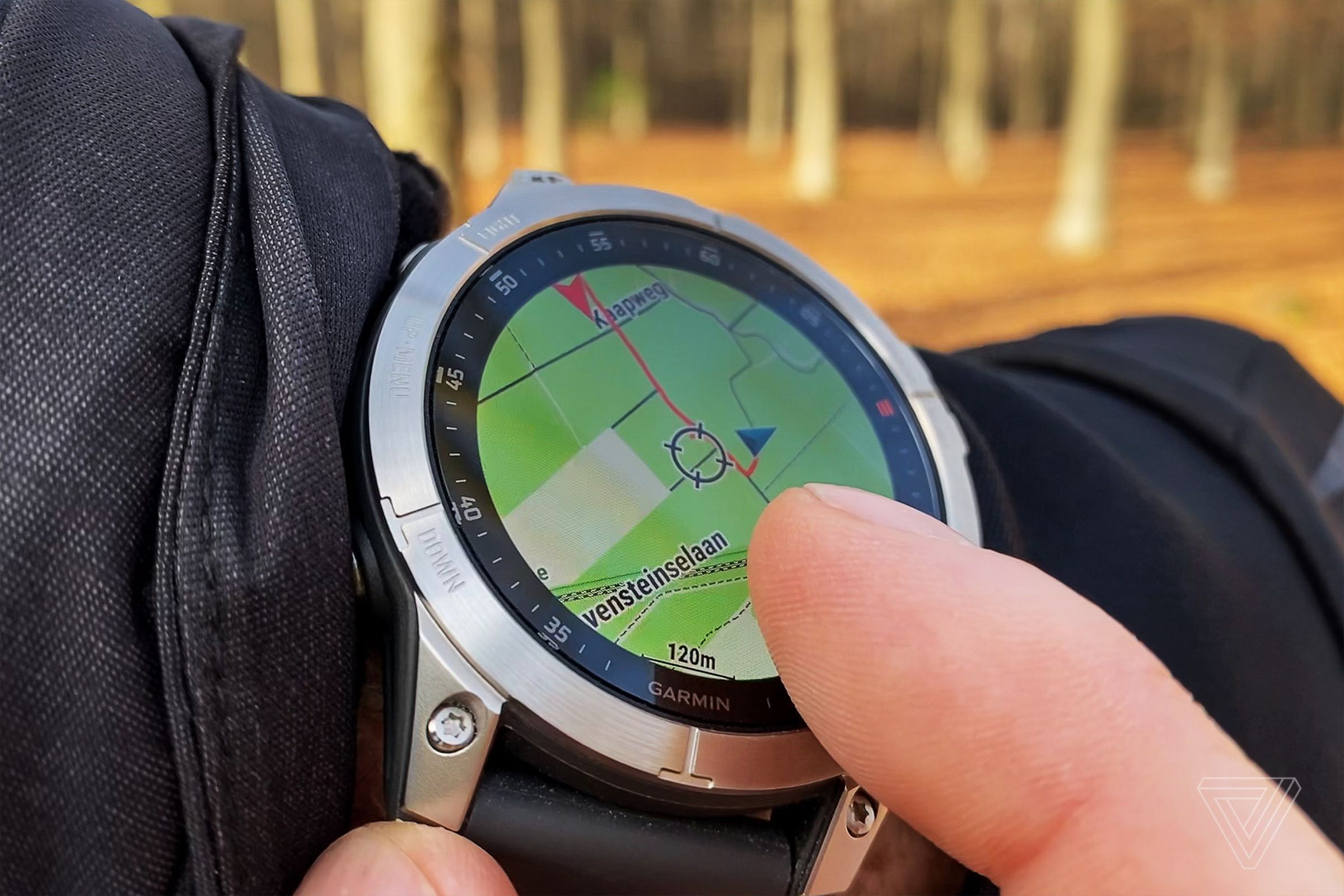 Touchscreen makes navigating maps a breeze while the OLED shows more trail info per screen. 