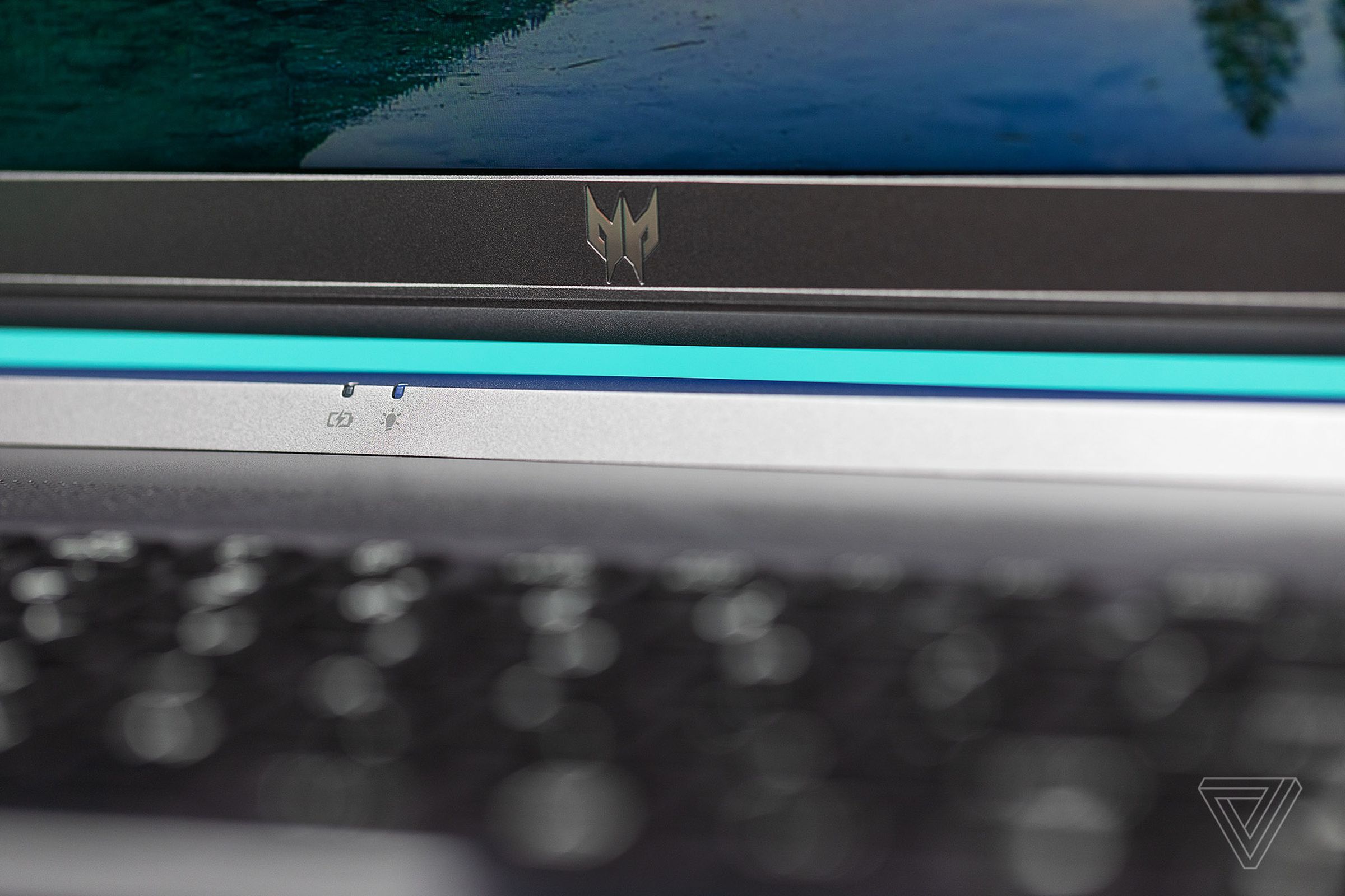 A photo detailing a quarter-inch gap between the display and keyboard on the Acer Predator Triton 500 SE