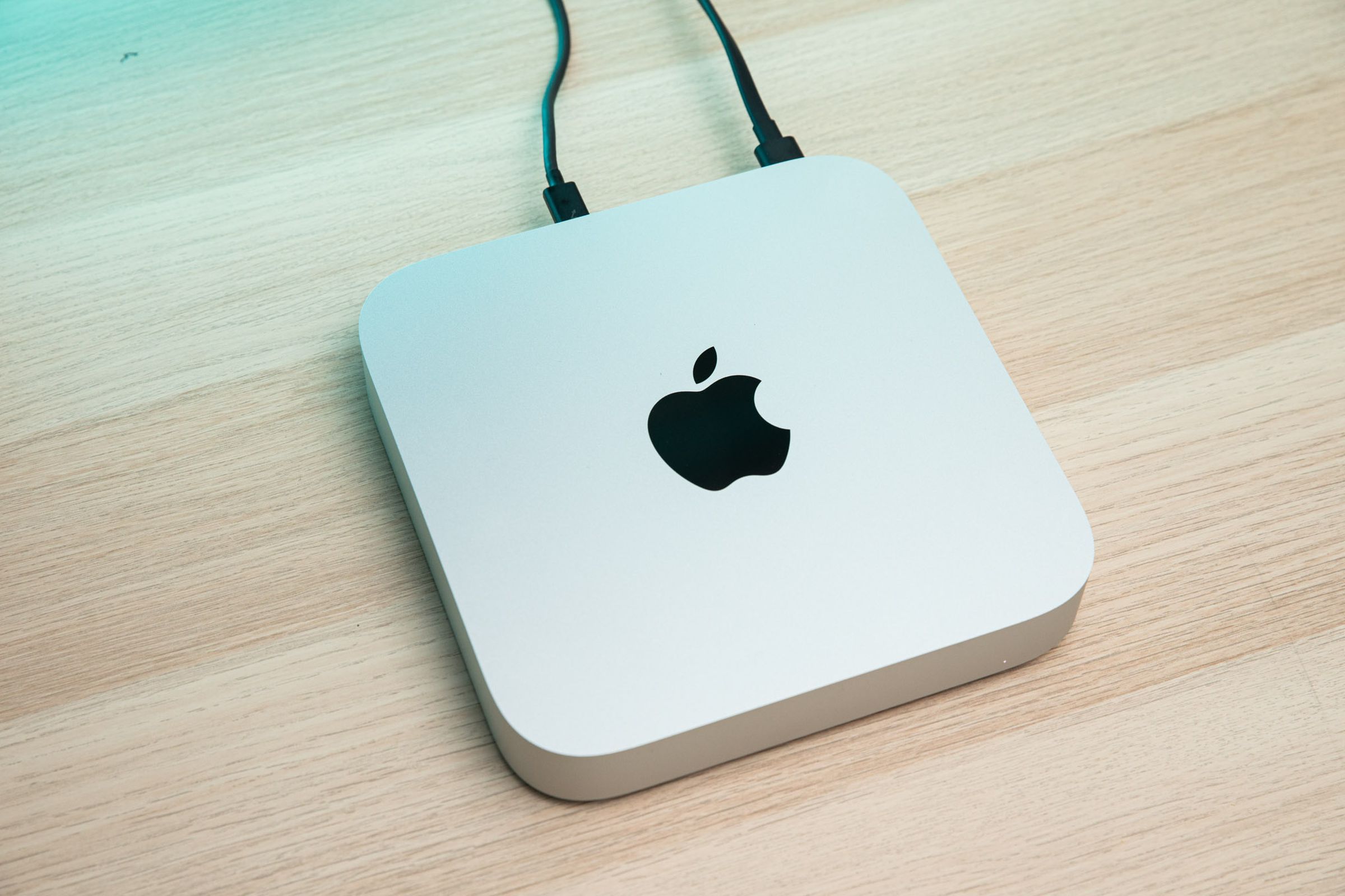 Eng Overhead Foto vum Apple's 2023 Mac Mini.