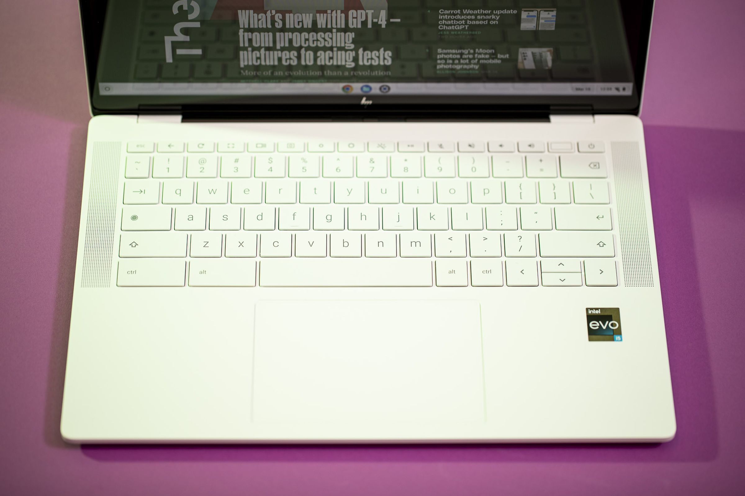 The HP Dragonfly Chromebook keyboard.
