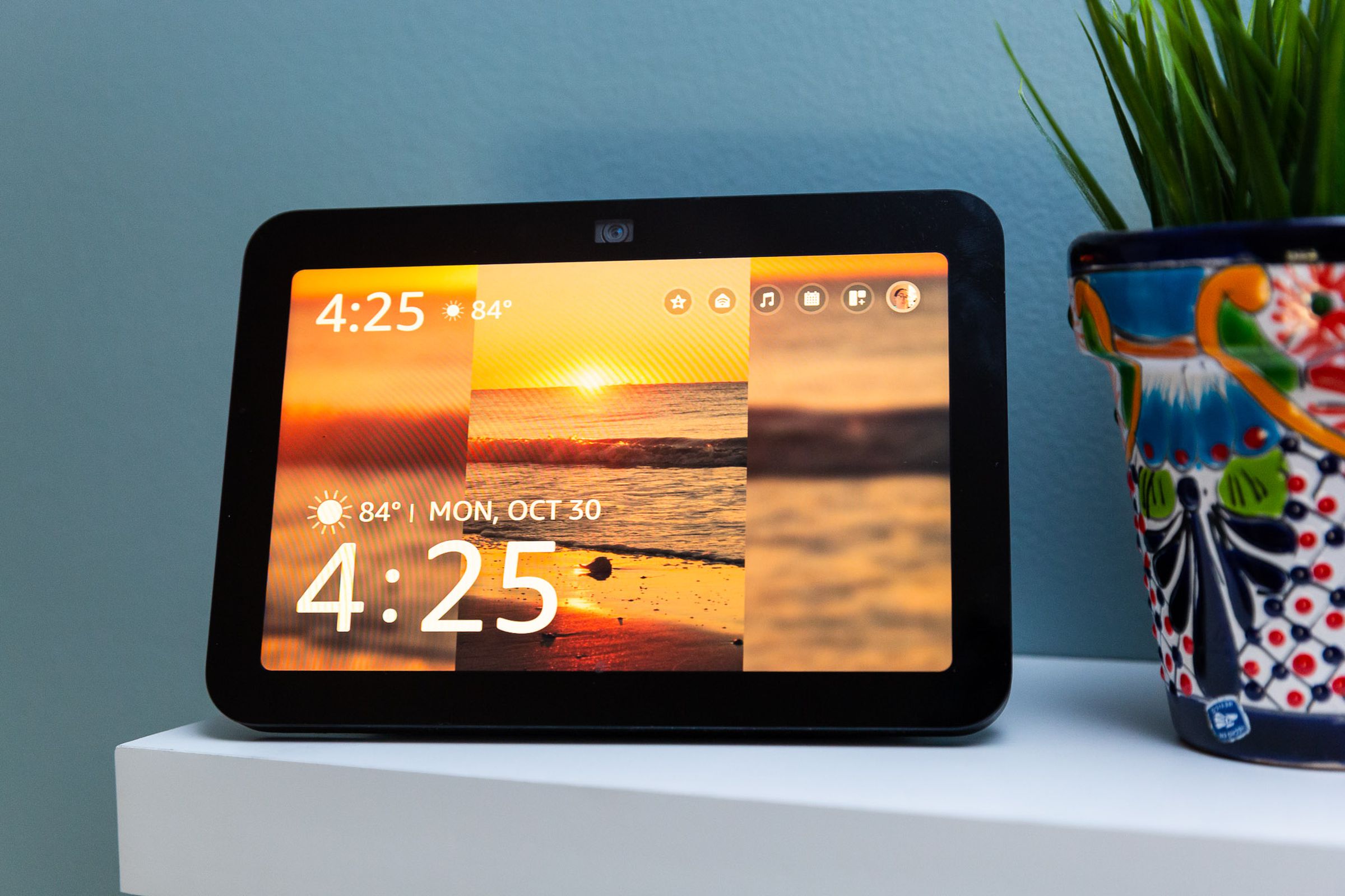 A photo showing an Amazon Echo Show 8