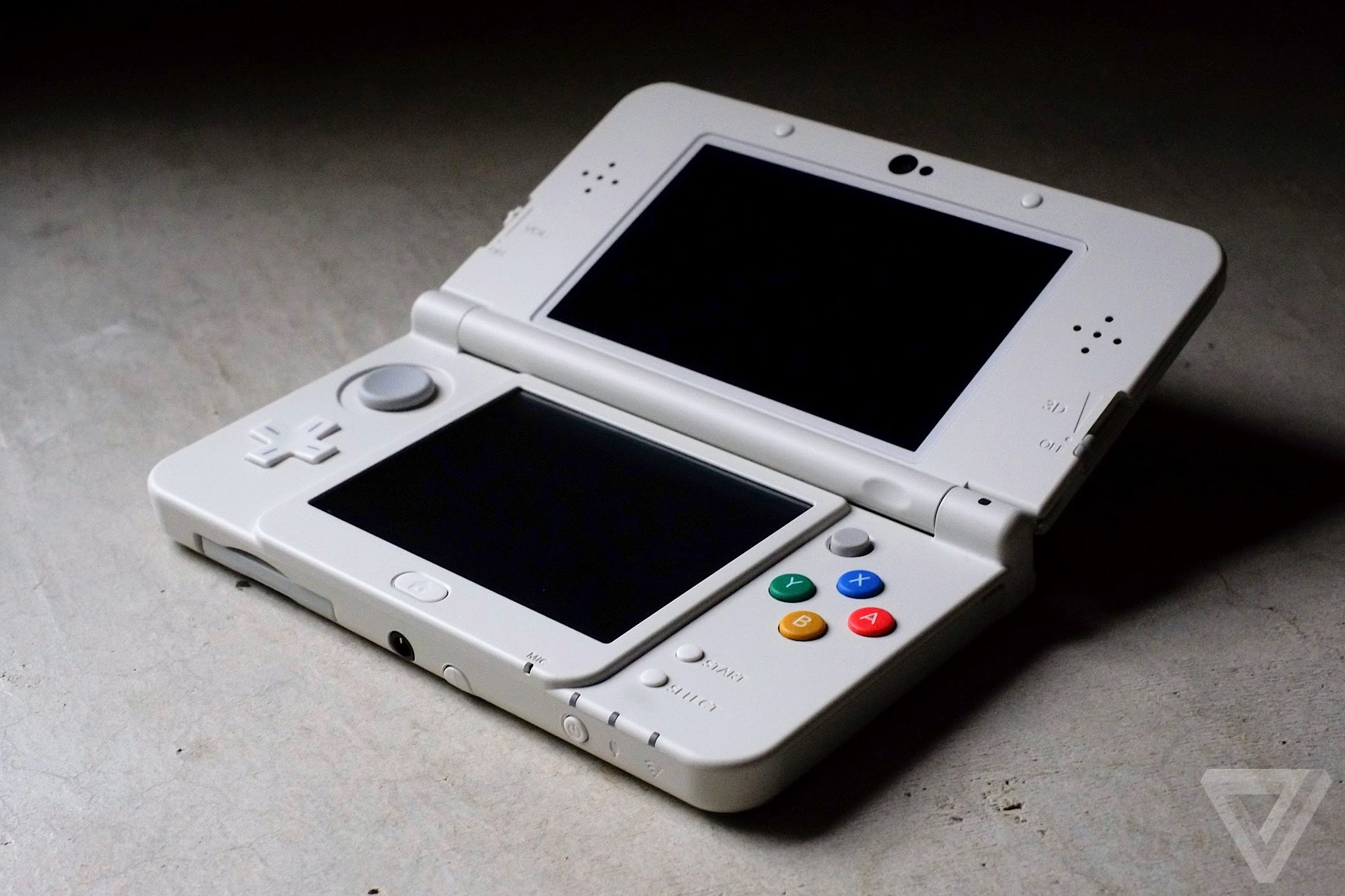 The New Nintendo 3DS was a rare consumer example of an autostereoscopic screen with face-tracking — but it came too late to save that wave of 3D screens.