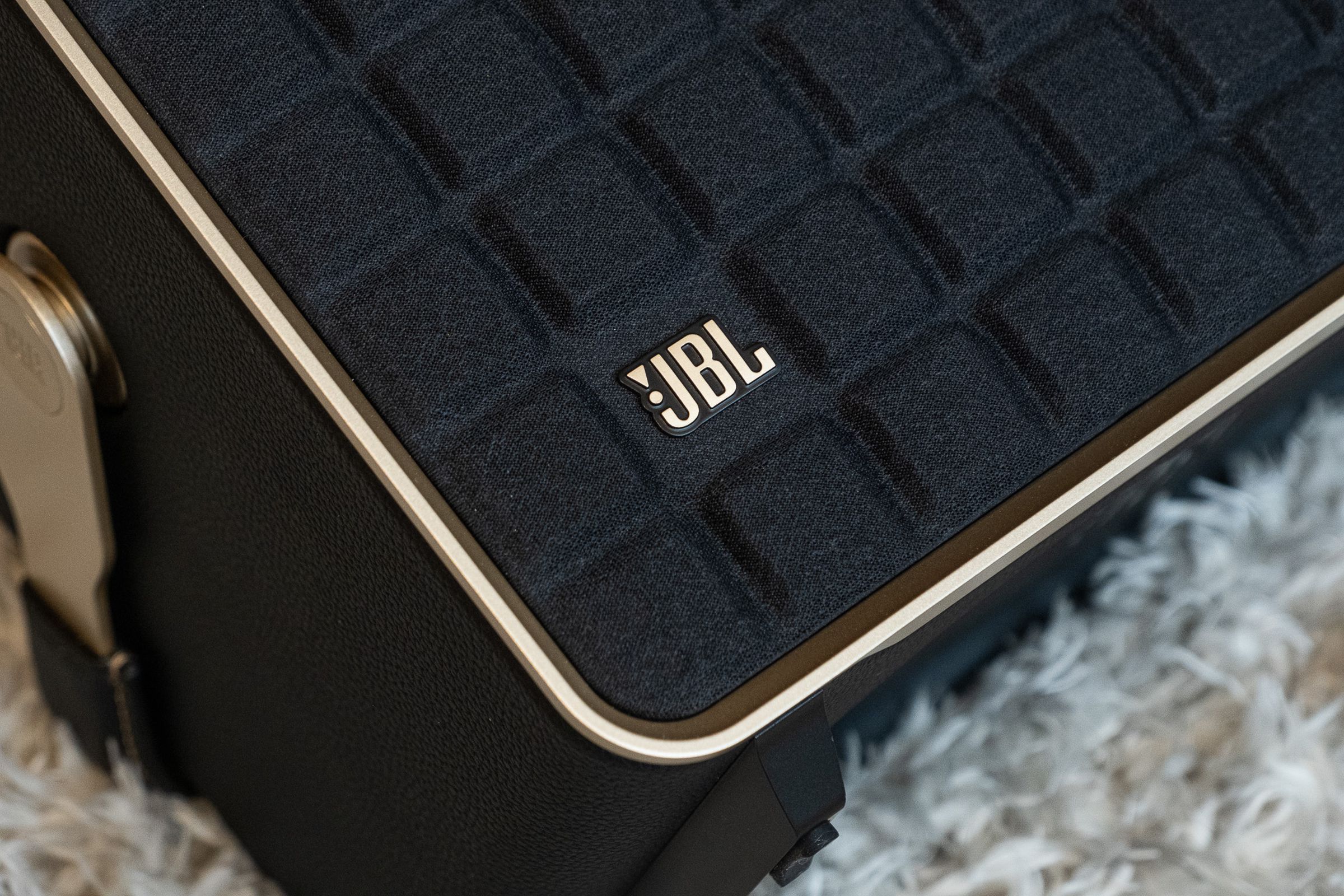 A photo of JBL’s Authentics 300 smart speaker.